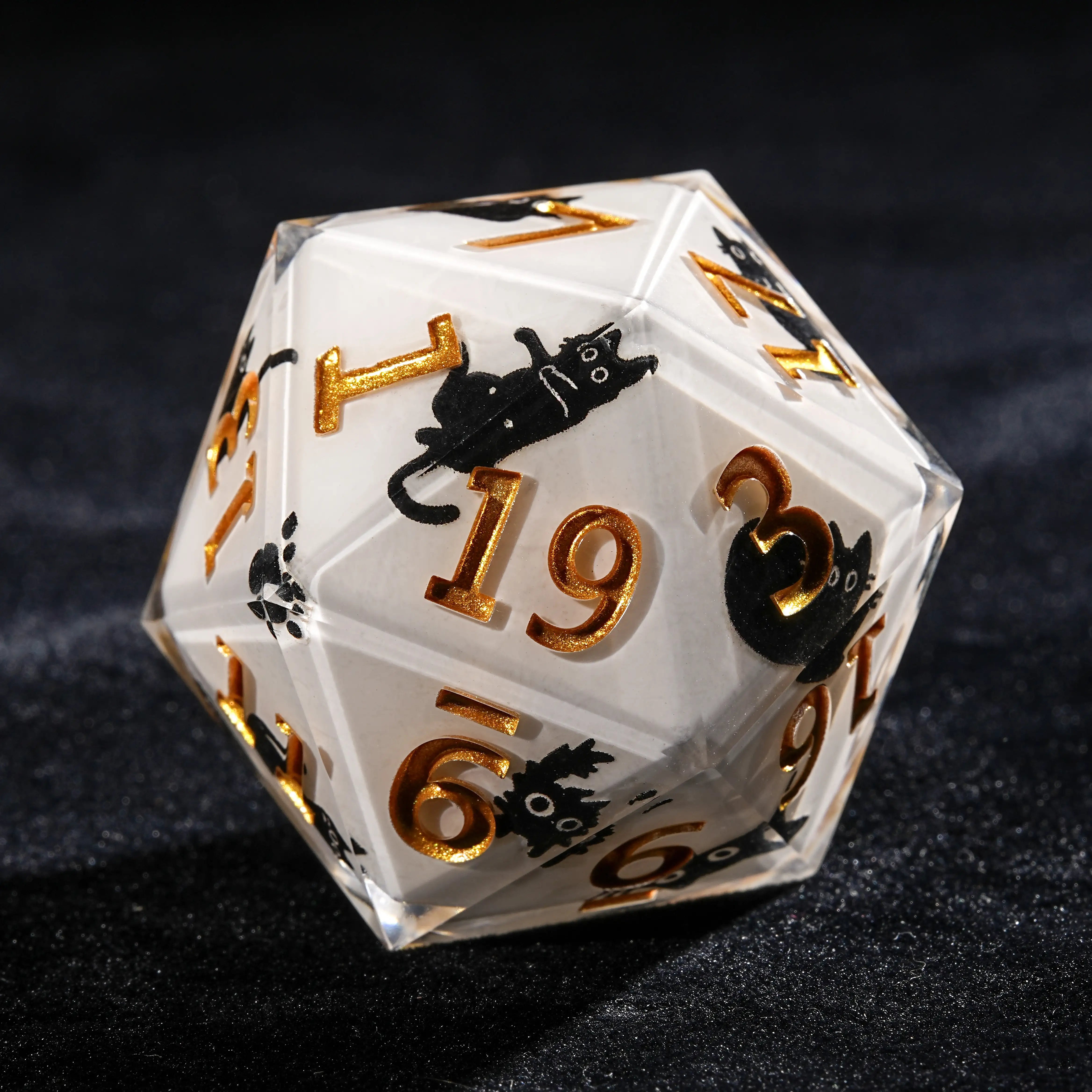DND World's Fate Judge: 20 Sided Dice - Bear Dice