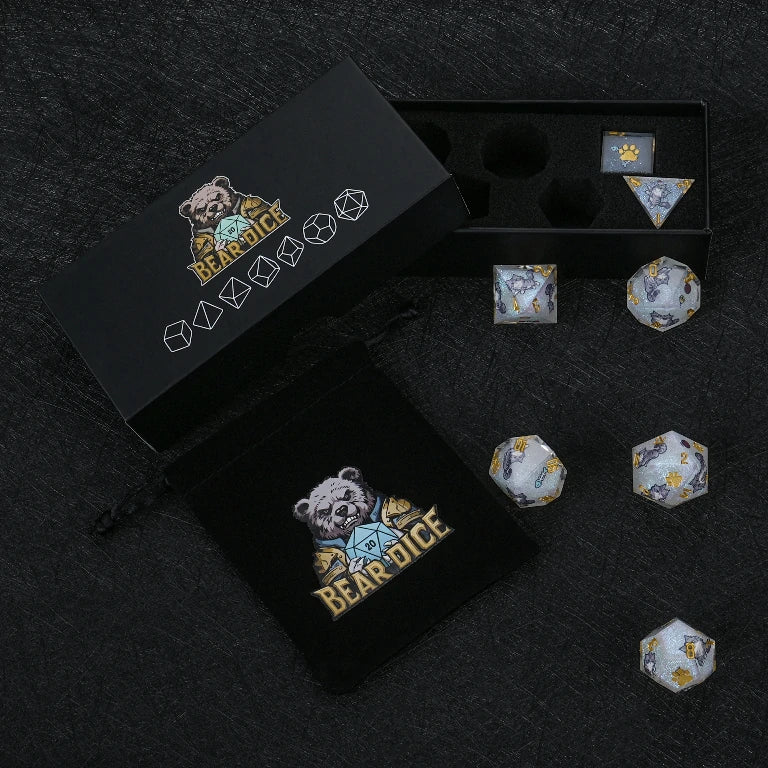 Kickstarter Dice — Maine Coon Cat Polyhedral DND Resin Dice Set