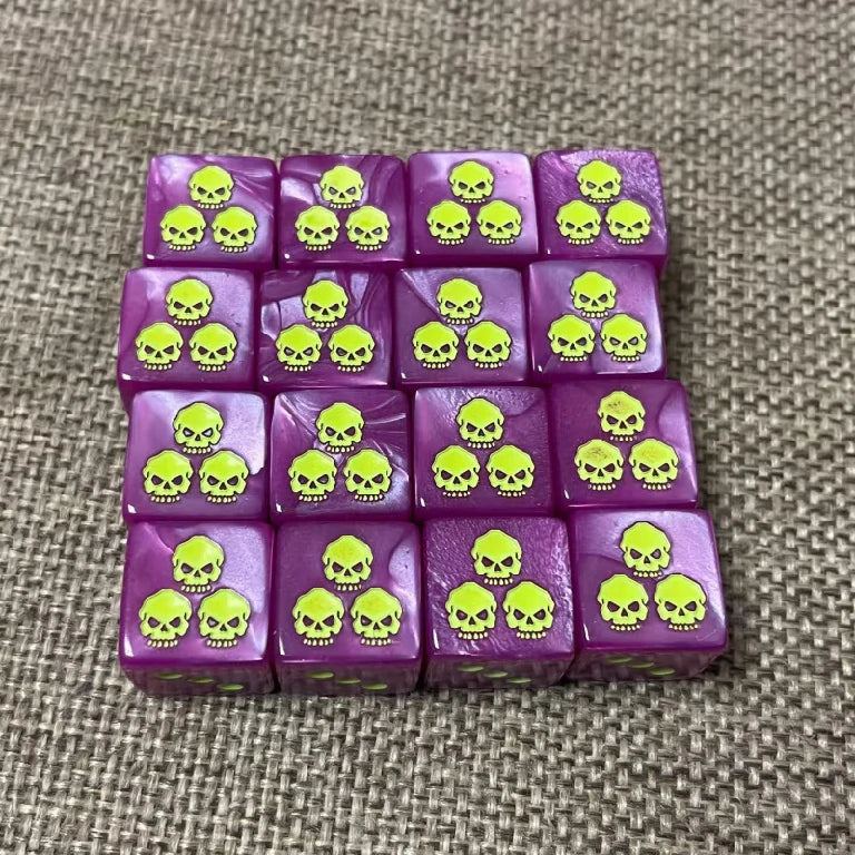 Warhammer 40K Necron-themed 16mm purple acrylic D6 dice with yellow-green pips | Bear Dice