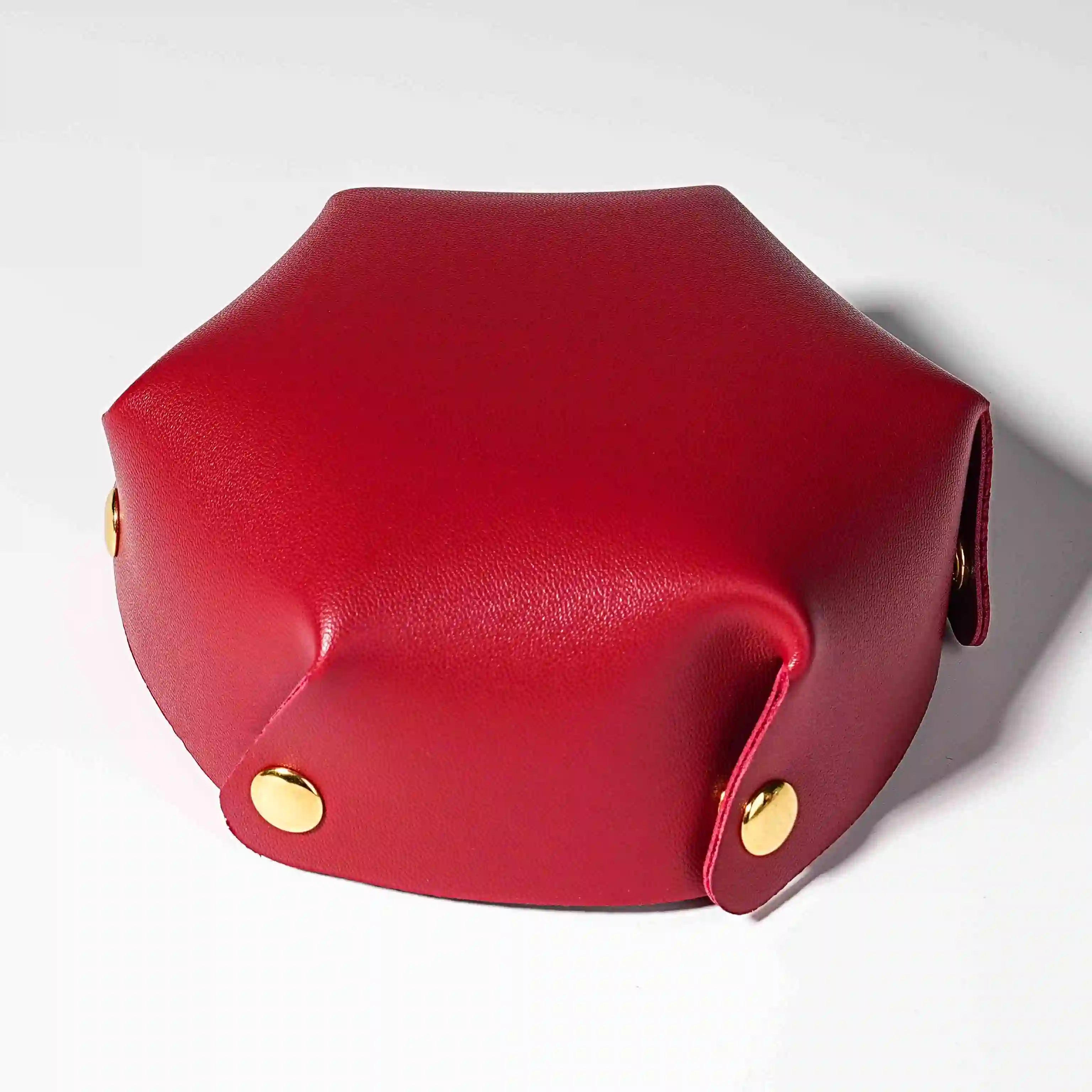 Unique, simple and assembleable semi-circular leather DND dice tray-RPG dice rolling pad