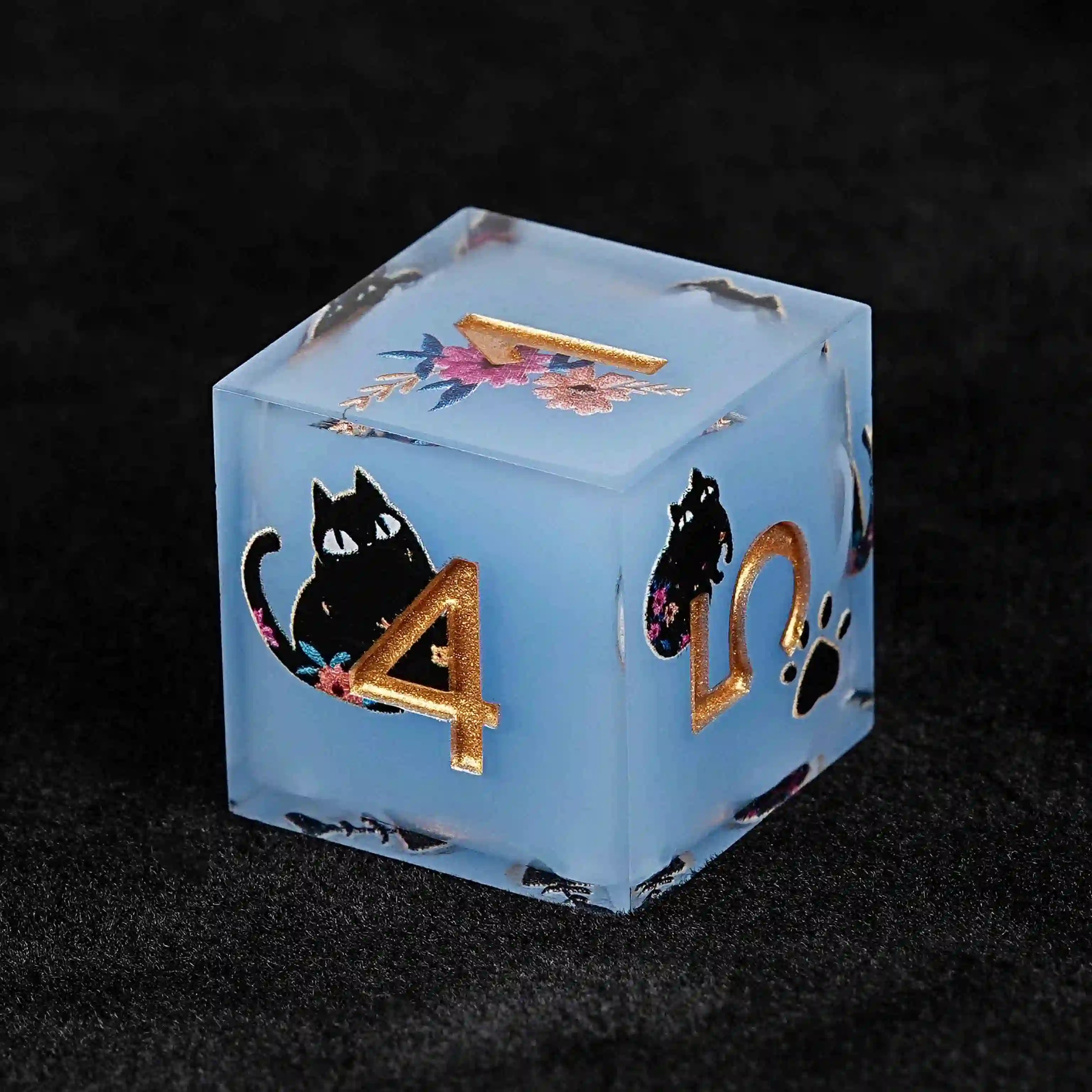 Cool dice sets: 7 gold font polyhedron dnd black cat resin d6 dice | Bear Dice