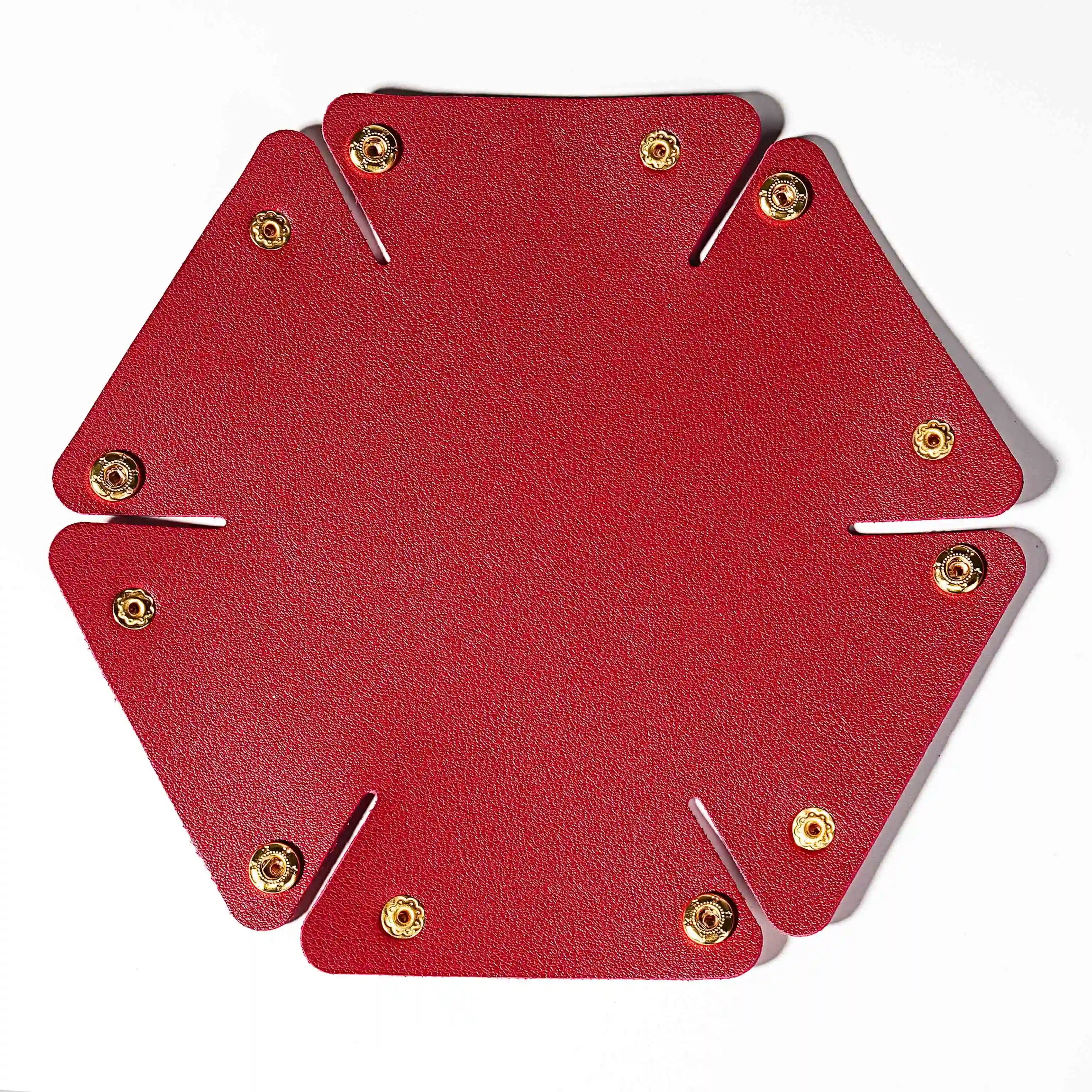 Unique, simple and assembleable semi-circular leather DND dice tray-RPG dice rolling pad