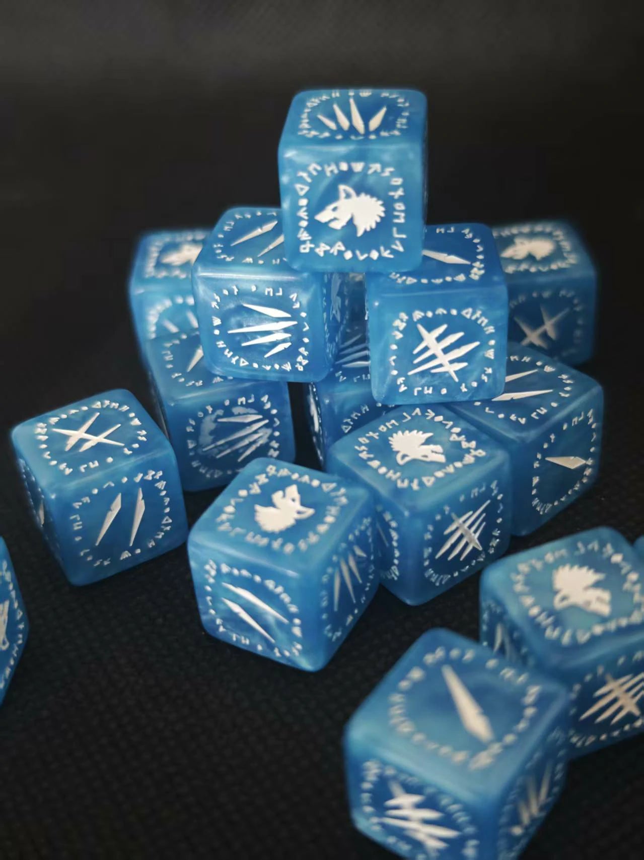 Warhammer 40K Space Wolves Blue Acrylic D6 Dice | Tabletop RPG Gaming Dice