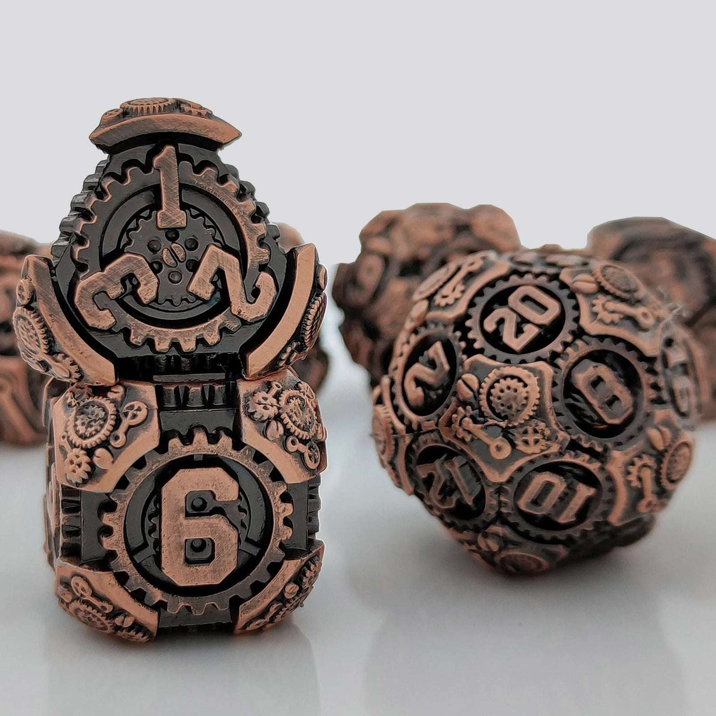 Gear Solid Metal DND Dice Set Antique Red Brass - D4 dice、D6 dice、D20 dice | Bear Dice