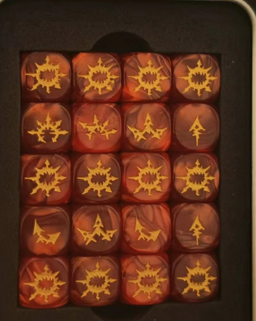 Warhammer 40K World Eaters Red Swirl Pearlescent D6 Dice | Gold Design