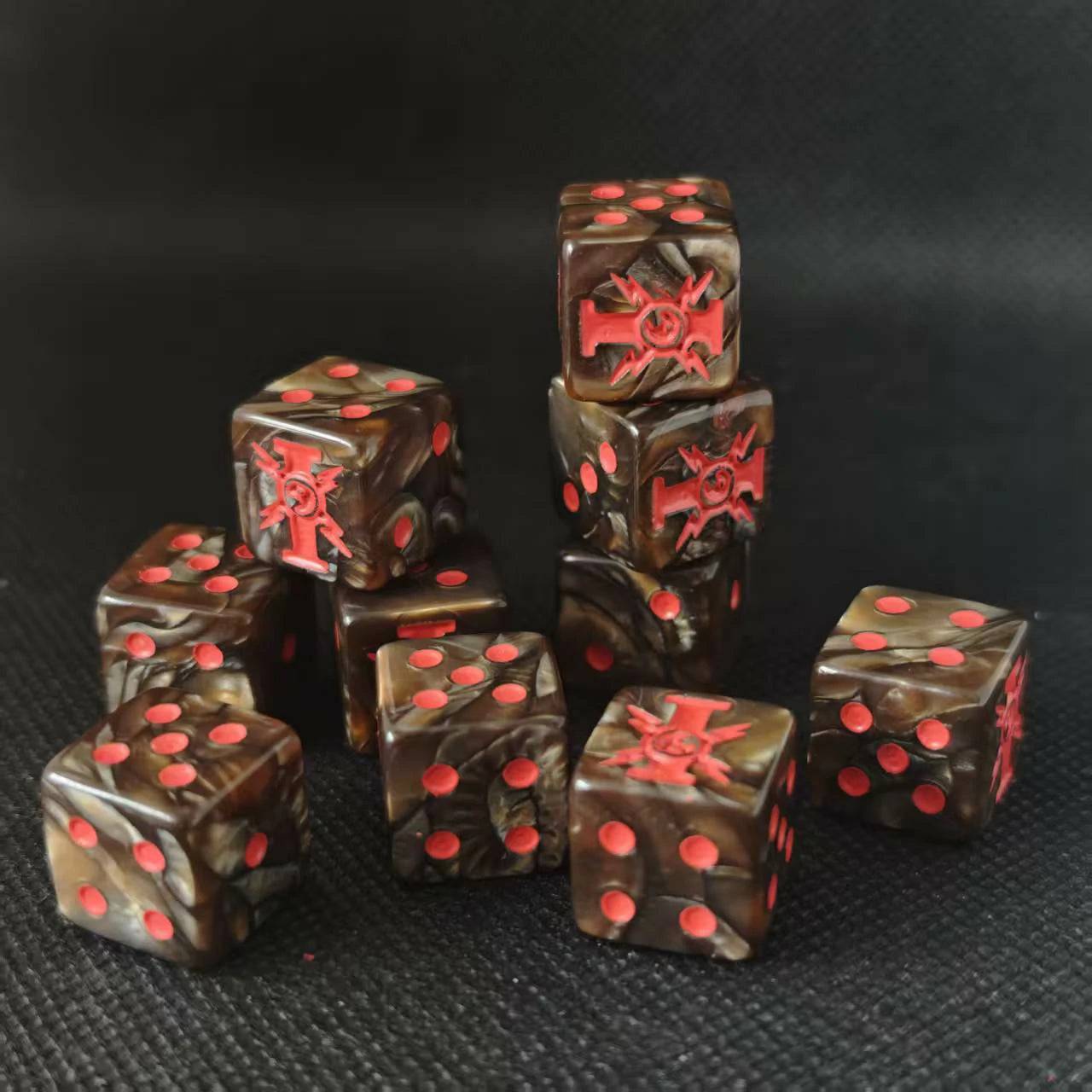 Warhammer 40K Adeptus Custodes D6 Dice – Golden Legion Tabletop Dice Set