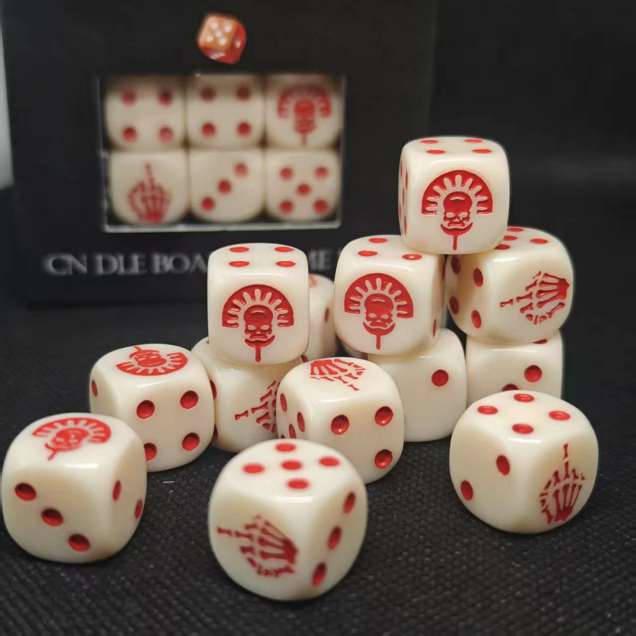 Warhammer 40K Necrons Acrylic D6 Dice Set with Red Pips