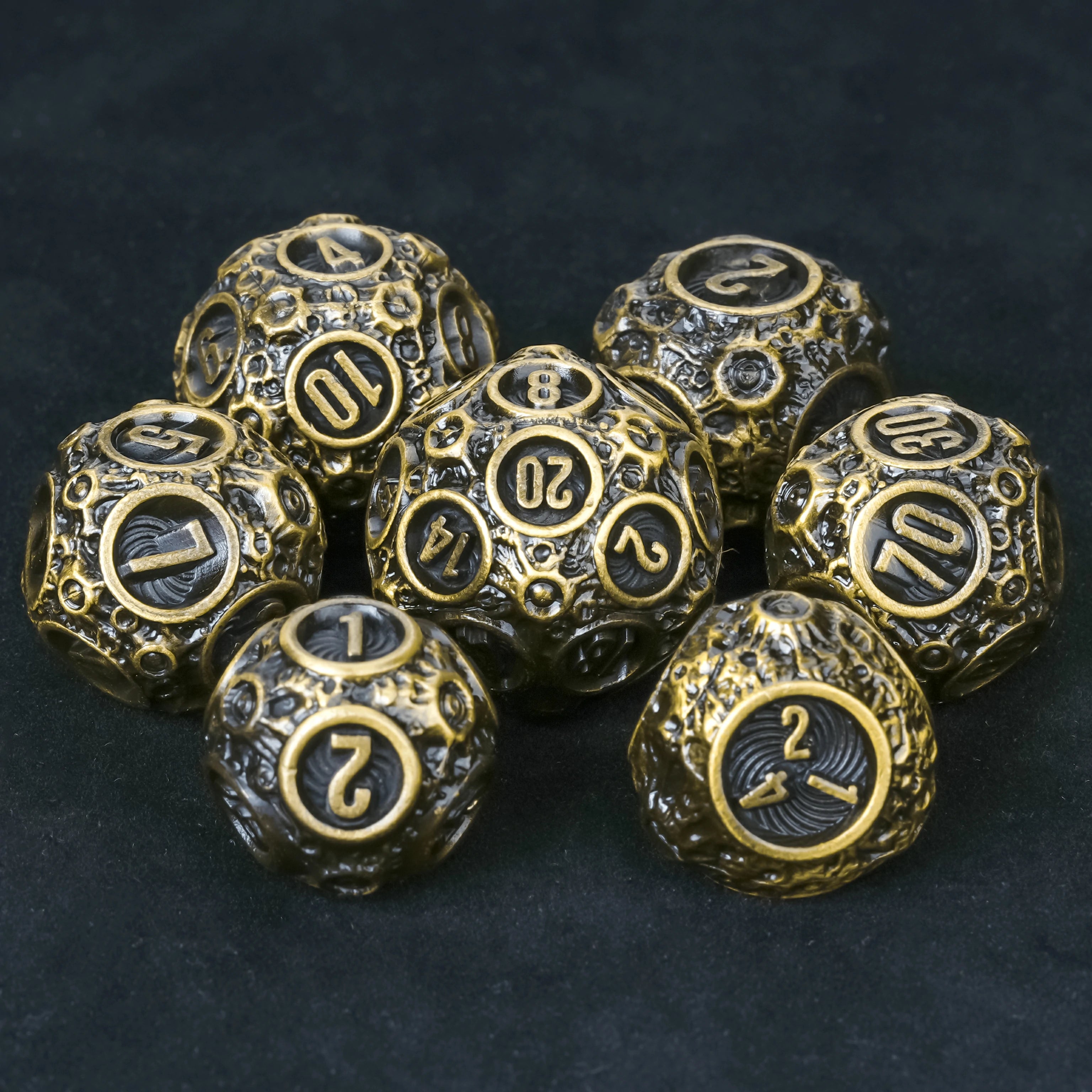 Spherical Planet Metal Dice Set – 7-Piece Bronze Hollow DnD Dice for Tabletop RPG