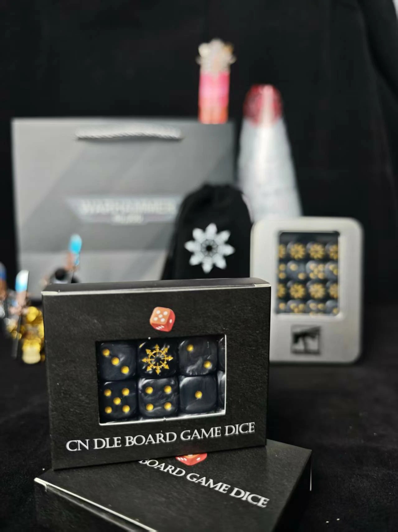 Warhammer 40K Chaos Black D6 Dice with Yellow Pips