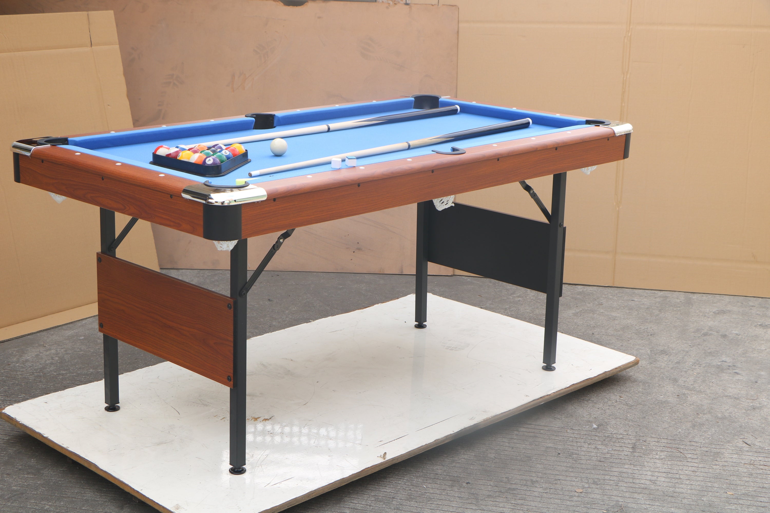 63-inch foldable rectangular wooden billiard table | Bear Dice