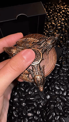 Dragon Wing Blood Badge - Cool Fidget Spinner Metal DND Dice Set