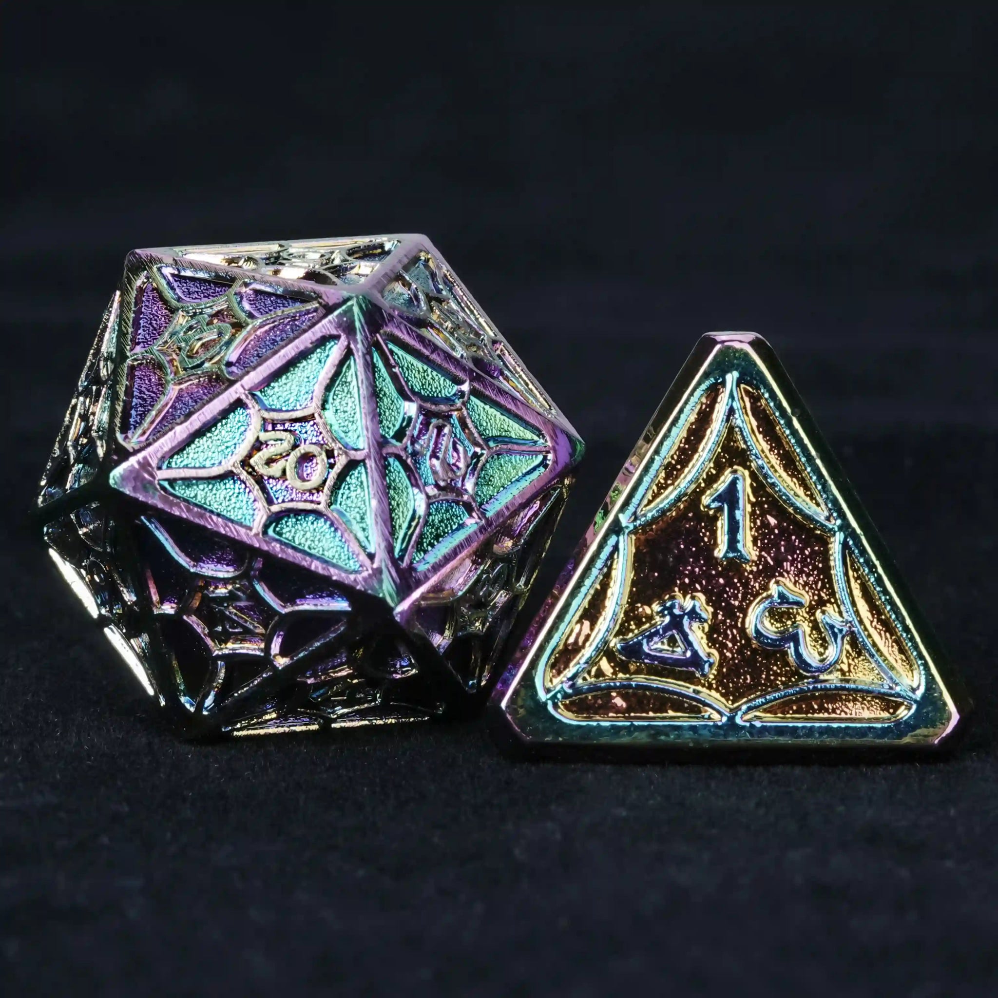 Color-plated metallic DND D20 and D4 dice from the Star Series | Bear Dice