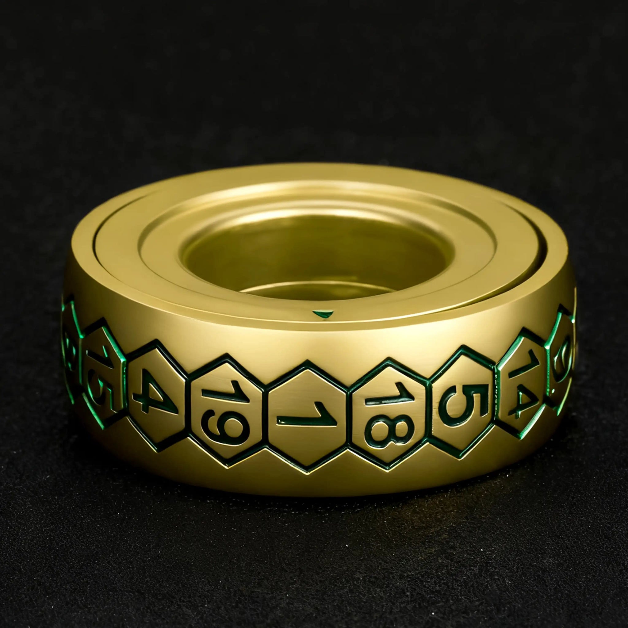 Cool gold metal fingertip spinning D20 dice ring with green numbers | Bear Dice