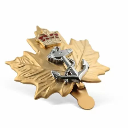 Custom personalized metal brooch badges、school badges, customizable shapes and patterns