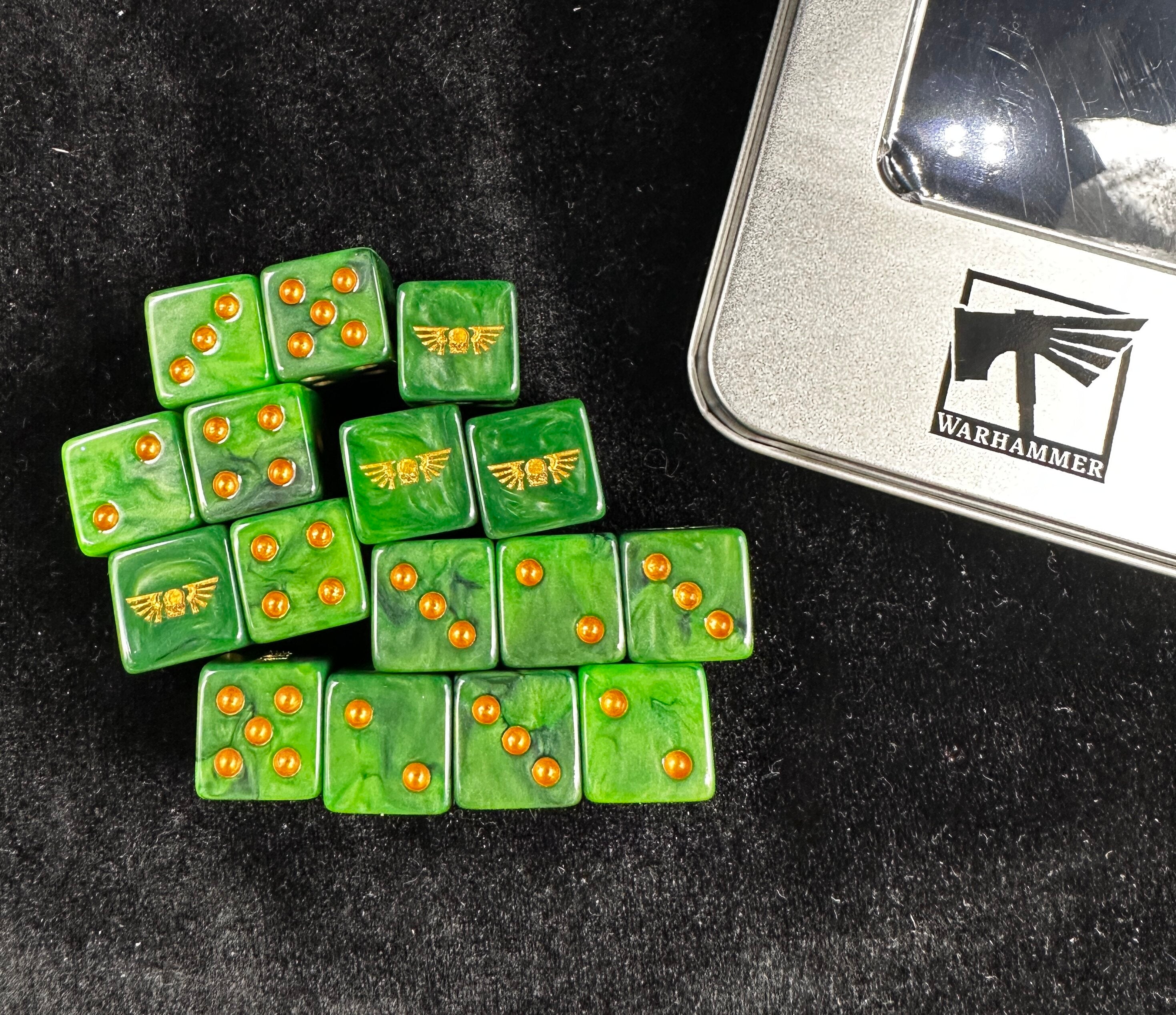 Warhammer 40K Space Marines Green Pearlescent Acrylic D6 Dice