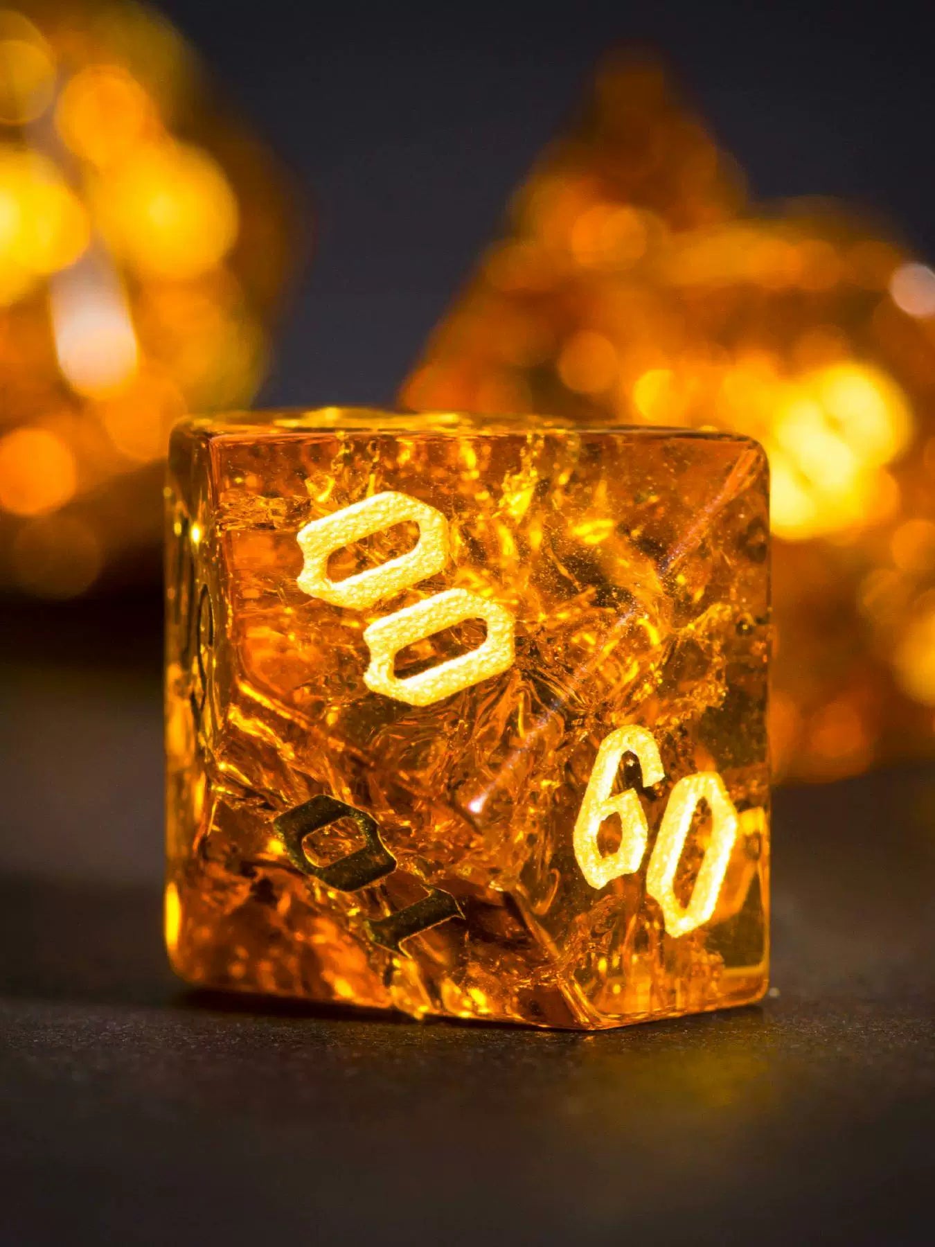 Popping orange glass COC running group dice dnd dice Cthulhu mythical dragon and dungeon board game multi-faceted dice
