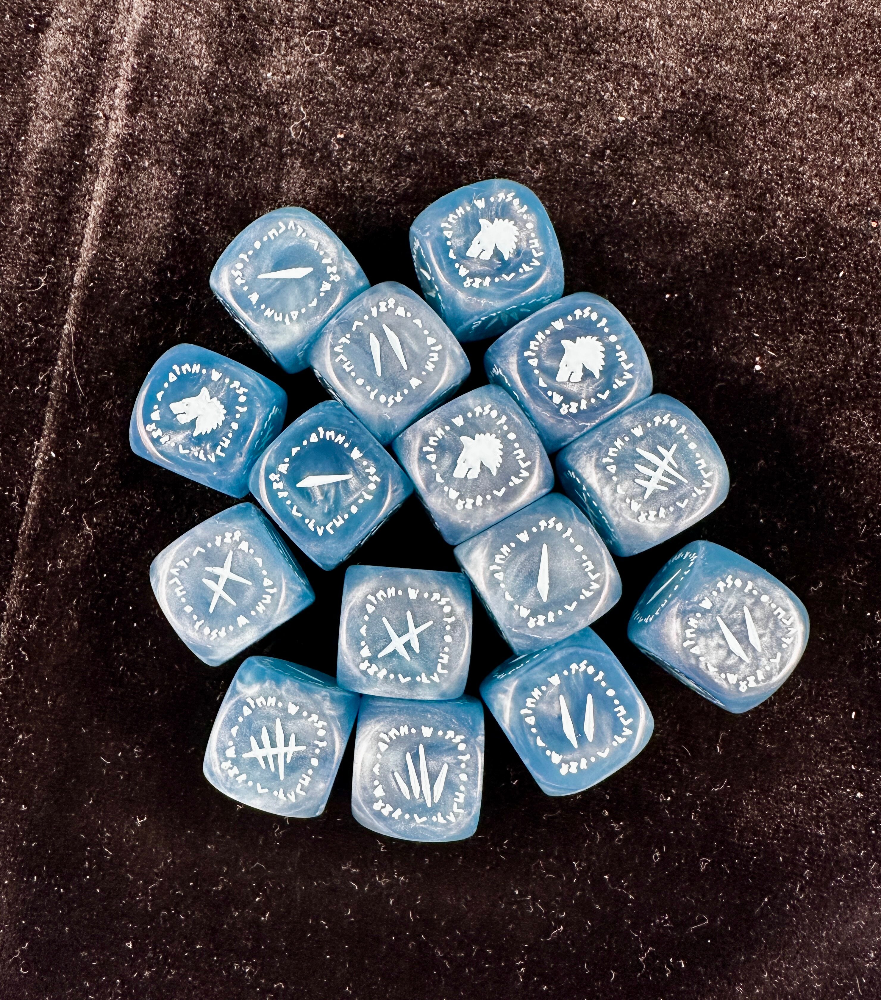 Warhammer 40K Space Wolves Ice Blue Swirl Pearlescent Acrylic D6 Dice