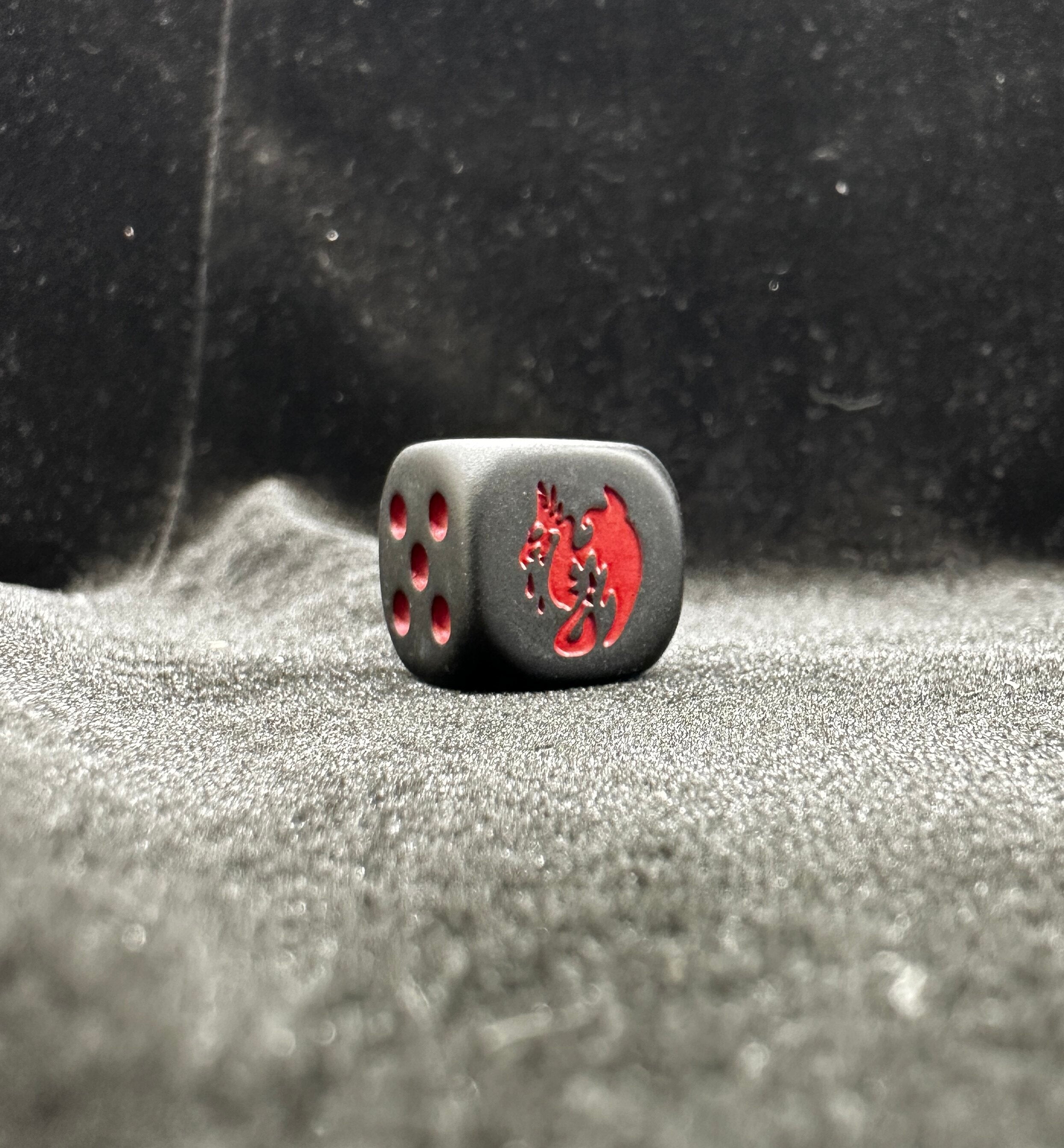 Warhammer 40K Vampire Dice – Soul Wither Tomb Lord D6 Set | Matte Black & Red