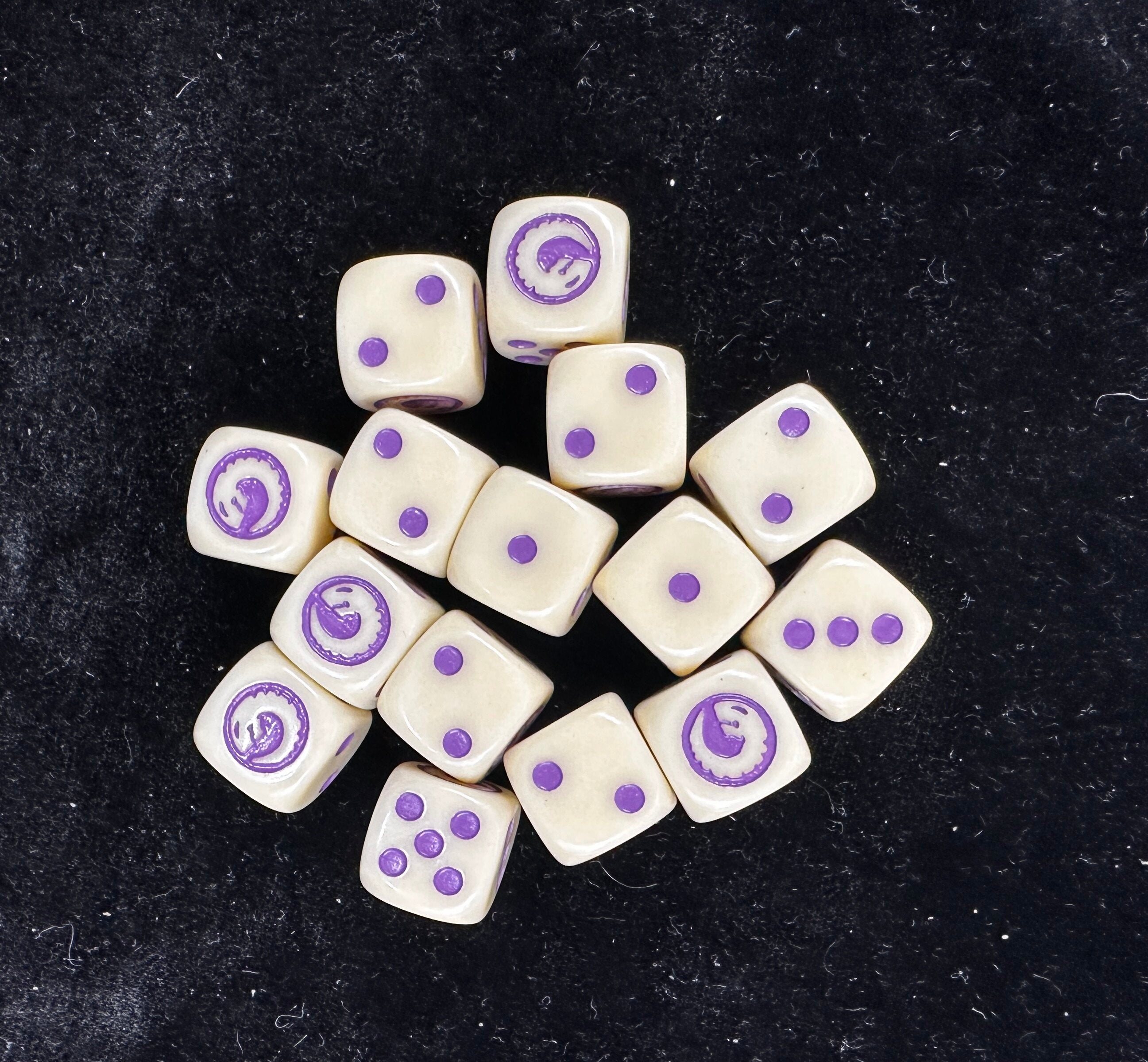 Warhammer Tyranid D6 Dice Set with Purple Pips | Acrylic Tabletop Gaming Dice