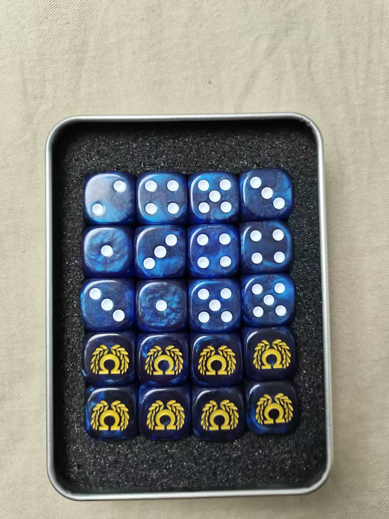 Warhammer 40K Ultramarines Blue Acrylic D6 Dice