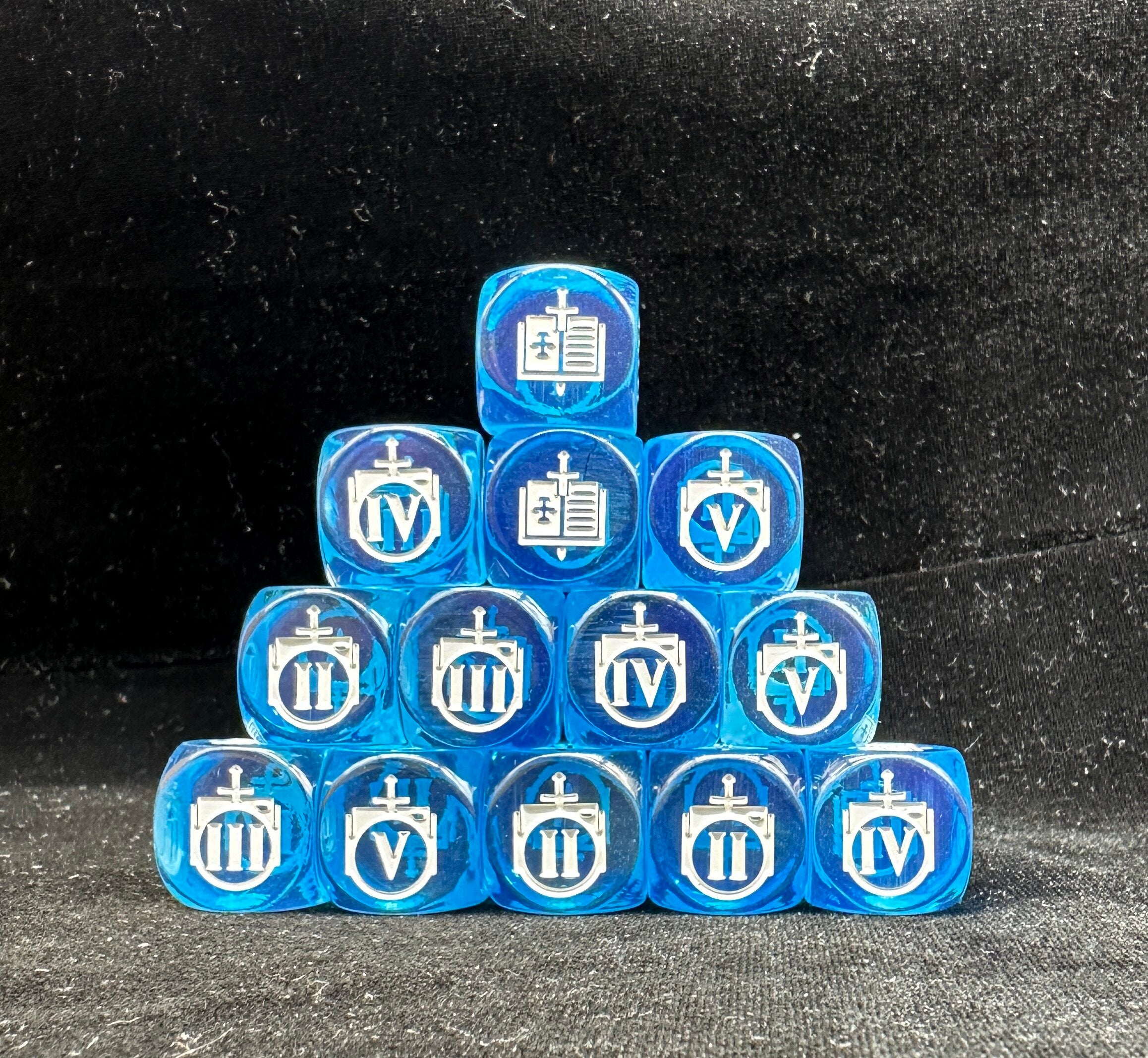 Warhammer 40K Grey Knights D6 Dice – Blue Transparent Acrylic
