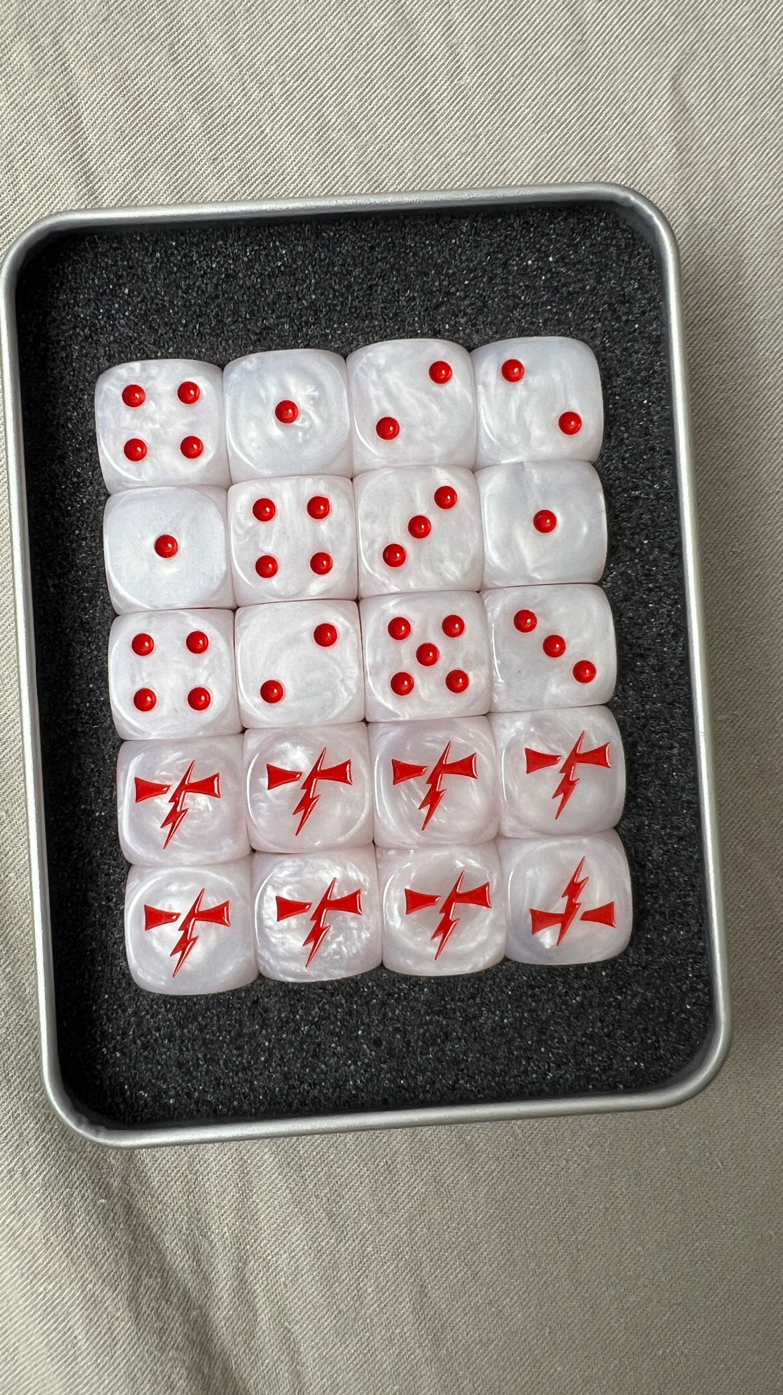 Warhammer 40K White Scars D6 Dice