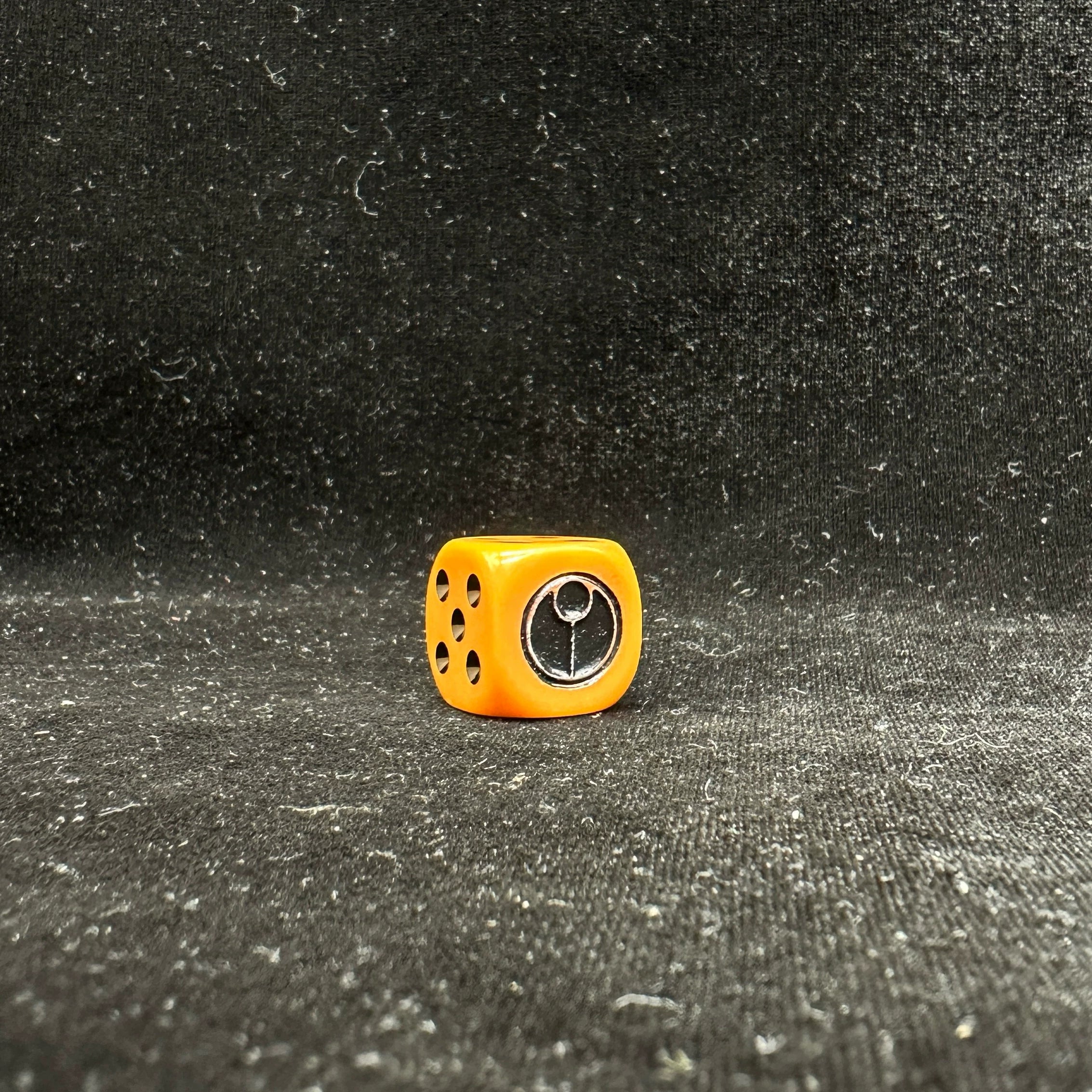 Two-piece style Titanium Empire dice, Titanium Empire Vision Enclave Warhammer 40k, Arks of Omen series