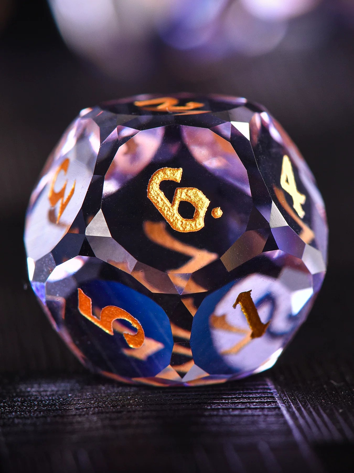 Multi-faceted purple glass DND dice, COC dice, running group dice, 20-sided gemstone dice, board game prop