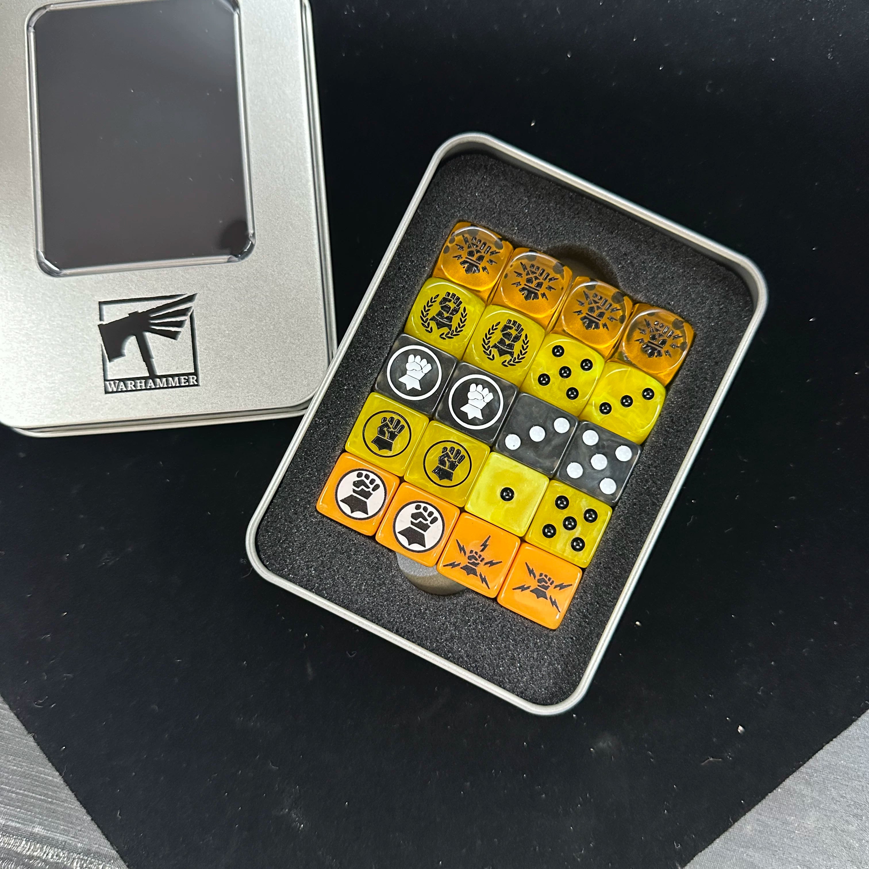 Warhammer 40K Imperial Fists Yellow Orange Grey Acrylic D6 Dice Set