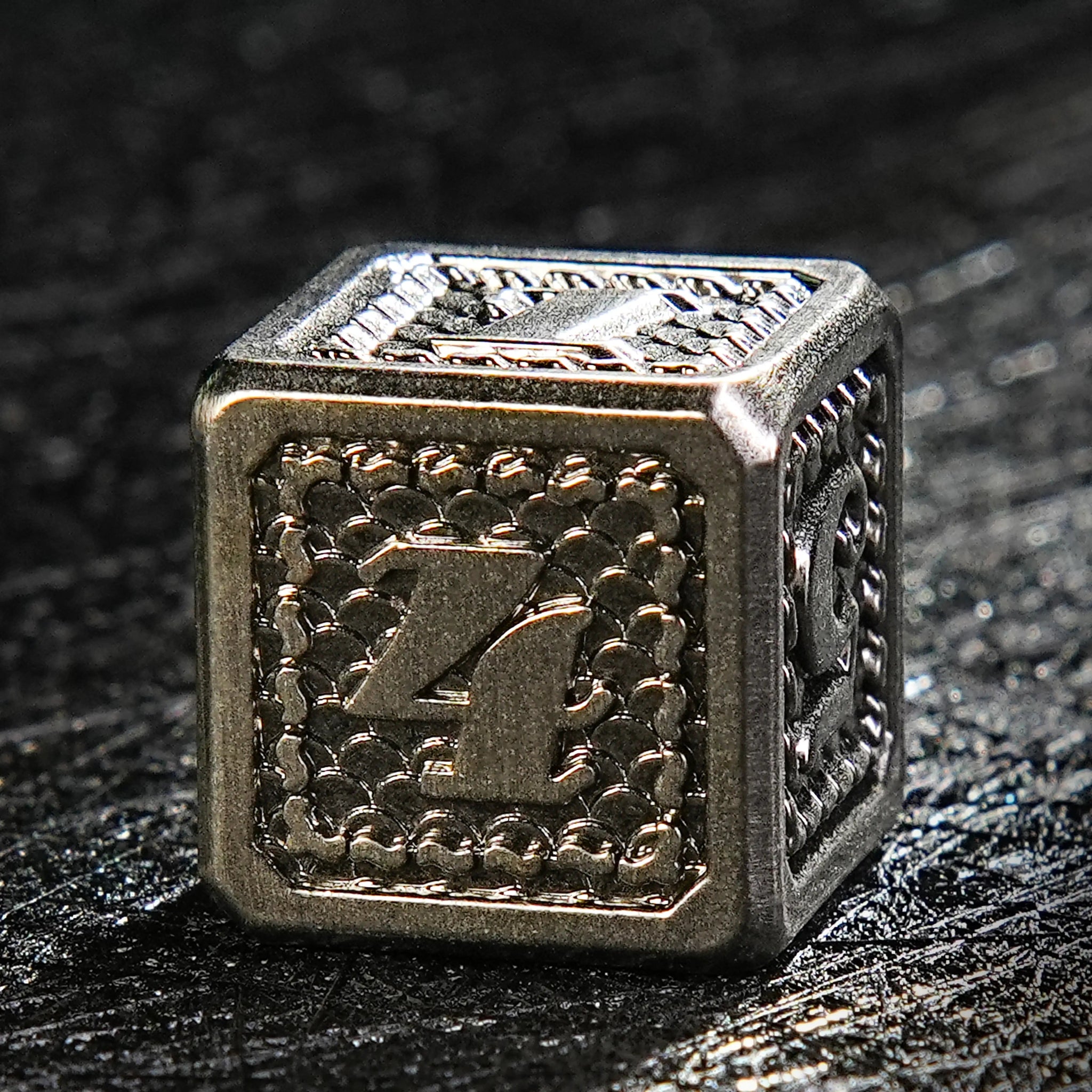 Classic Polyhedron Vintage Dragon Scale Metal DND Dice Set - Bear Dice
