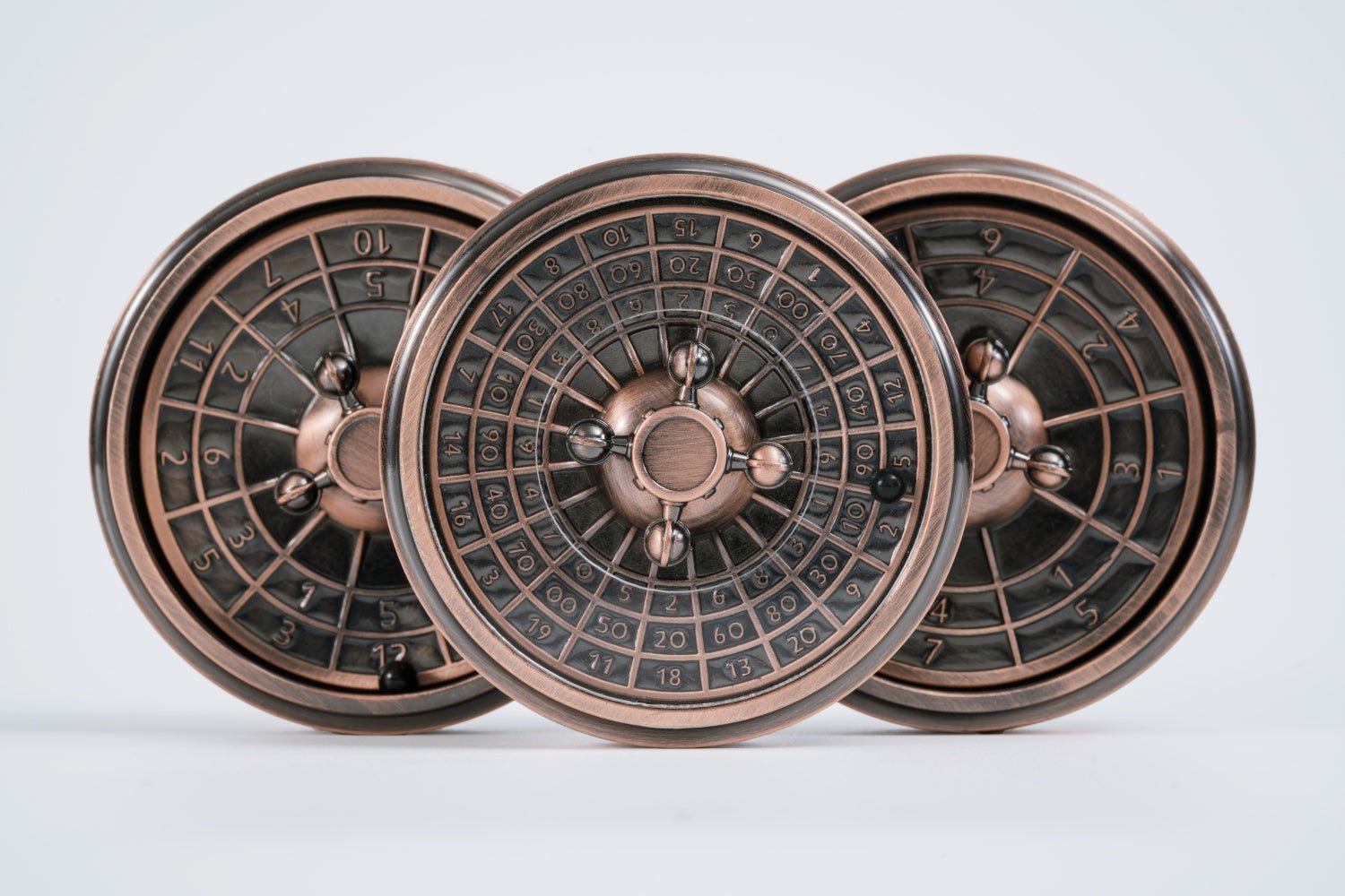 Dice Spinner — Multi - Functional Metal Wheel of Fortune DND Dice Spinner - Bear Dice