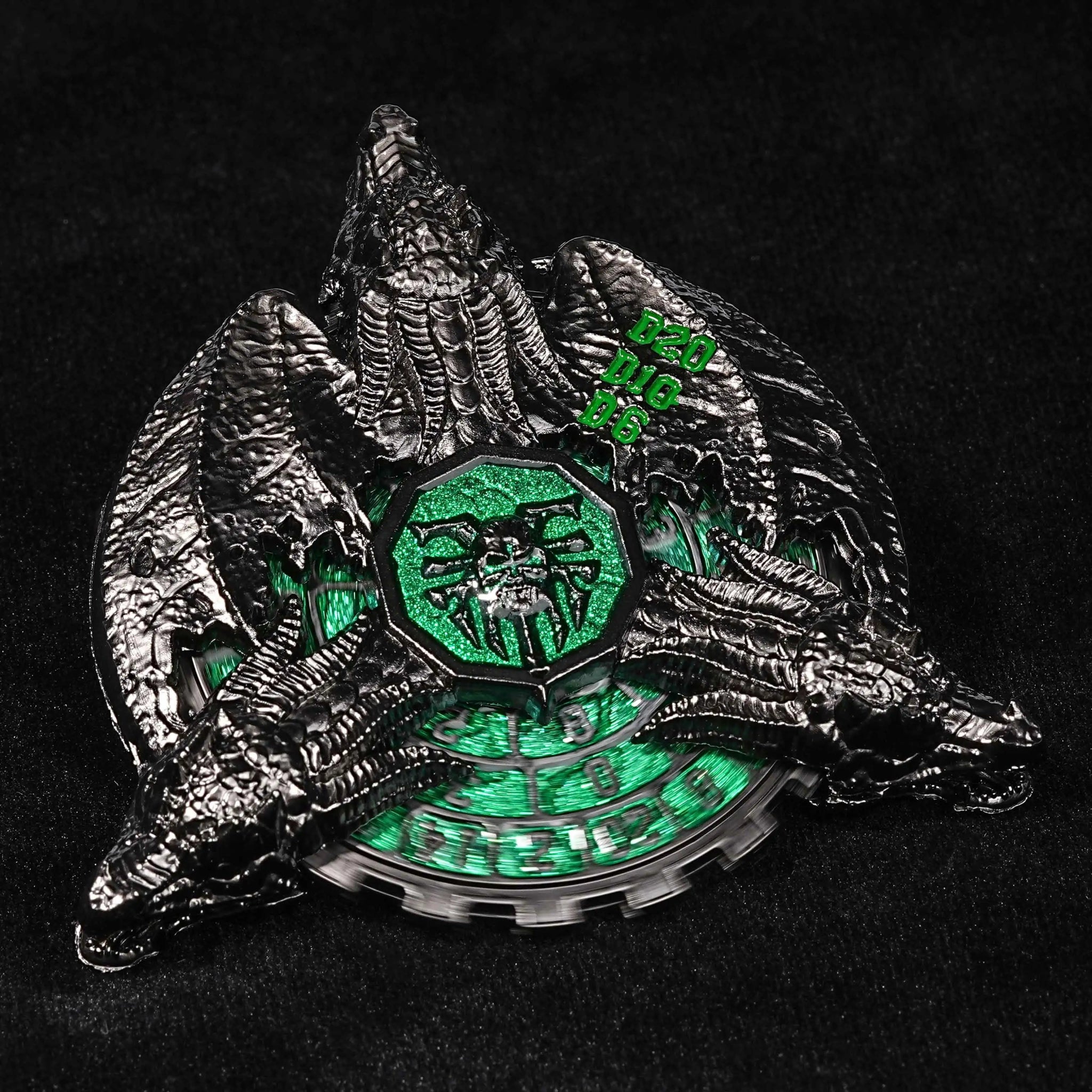 Dragon Wing Blood Badge - Cool Fidget Spinner Metal DND Dice Set - Bear Dice