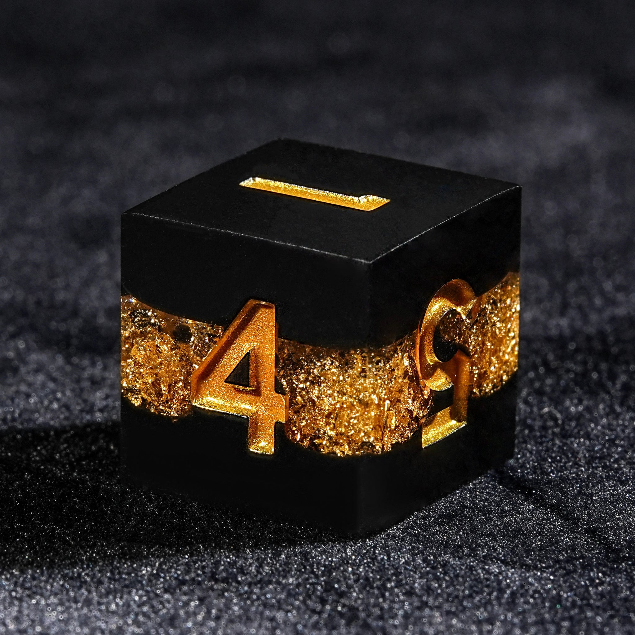 Gold Flare River - Resin dnd Dice Set + Gold Font - Bear Dice