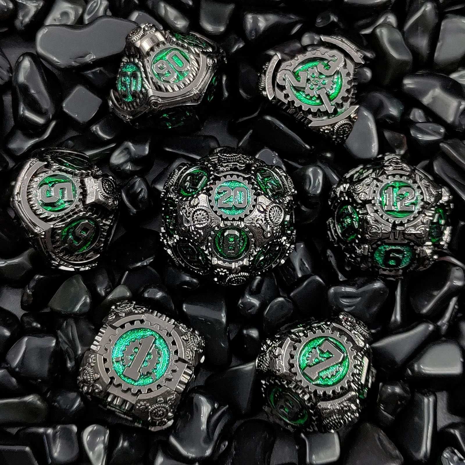 Mechanical Gear Solid Metal DND Dice Set Pearl Gun