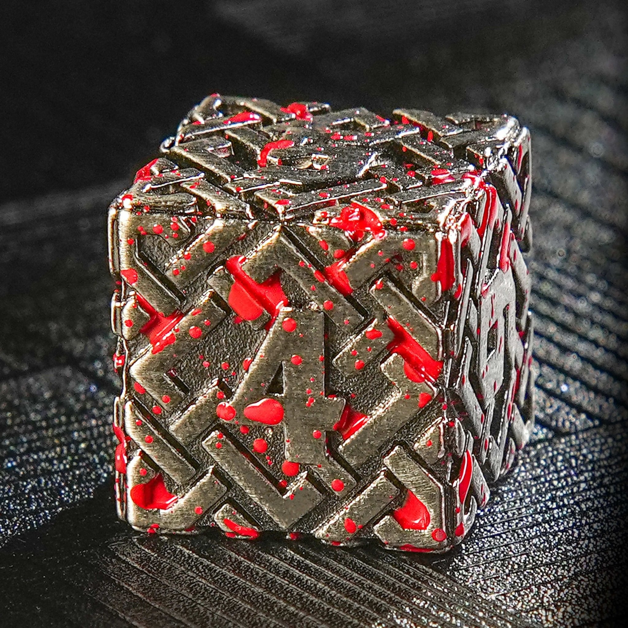 Metal Solid Celtic Knot Blood Dice Set - Bear Dice