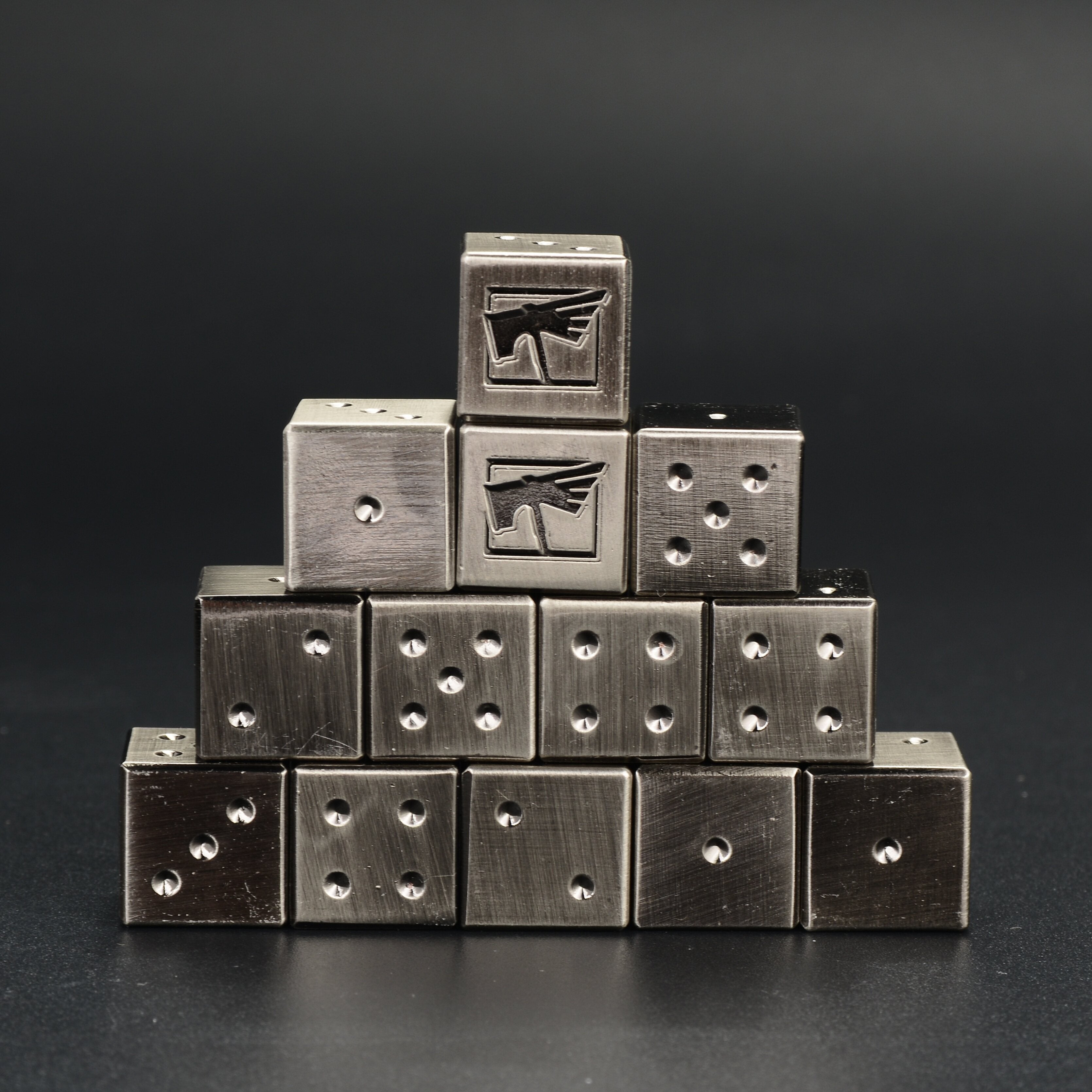 Metal Warhammer 40K D6 Dice full set display on dark background with emblem detail | Bear Dice