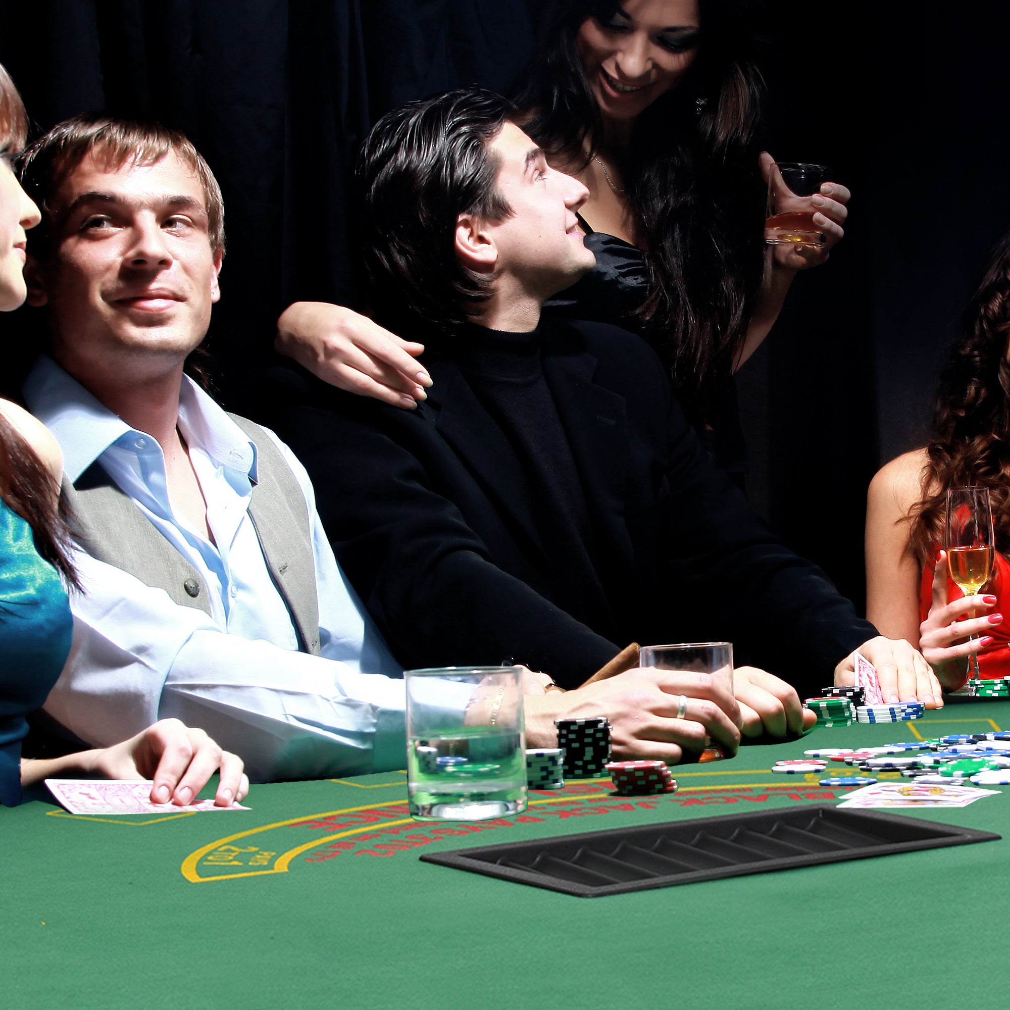 Semi-Oval Green Felt 7-Player Blackjack Table – Casino Night Players Close-up | Bear Dice