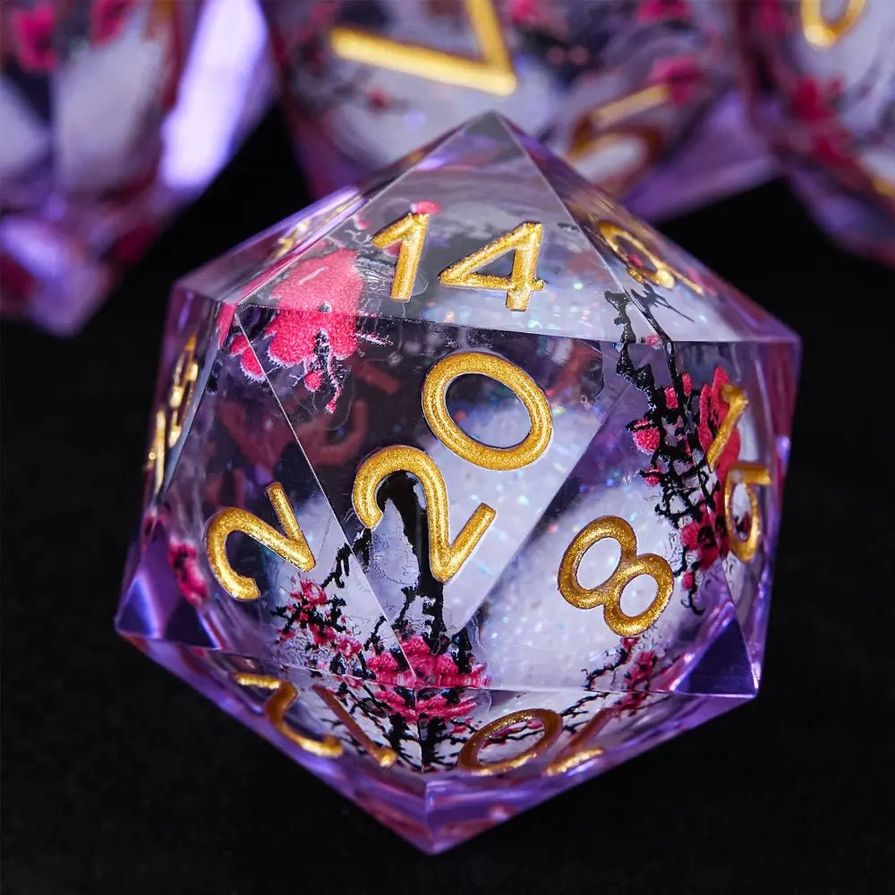 Sharp - edged plum blossom resin DND dice set + gold numbers - Bear Dice