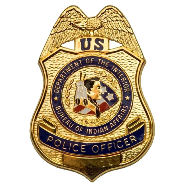 Custom personalized metal brooch badges、school badges, customizable shapes and patterns