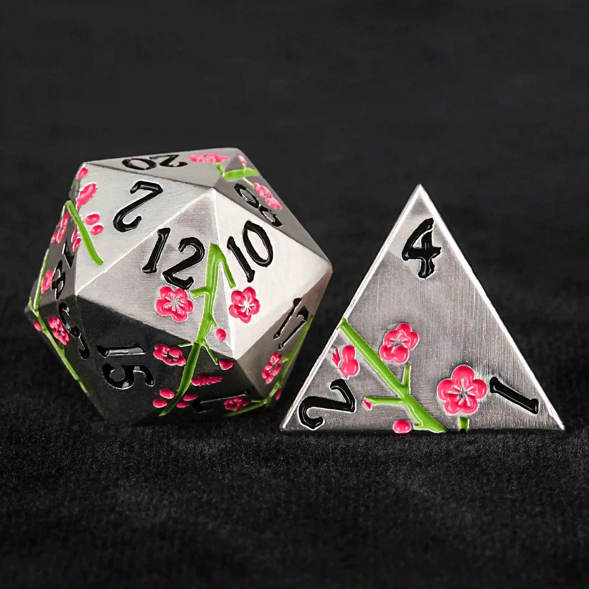 Sakura Metal DND D20 Dice + D4 dice+ Black Number | Bear Dice