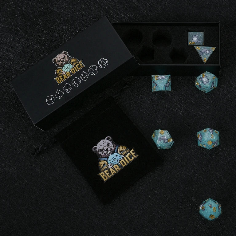 Kickstarter Dice — Maine Coon Cat Polyhedral DND Resin Dice Set
