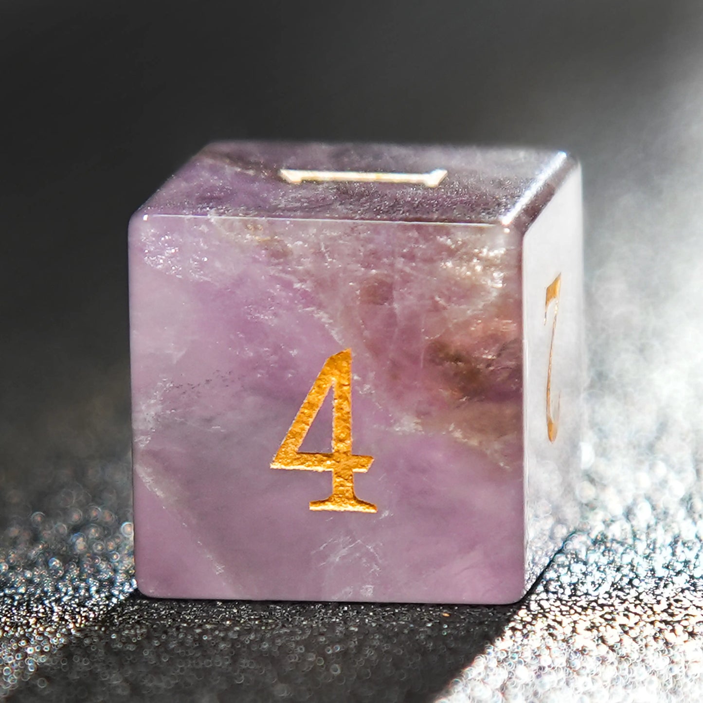 Druid - Amethyst D&D Gemstone 6 Sided Dice + Gold Numbers | Bear Dice