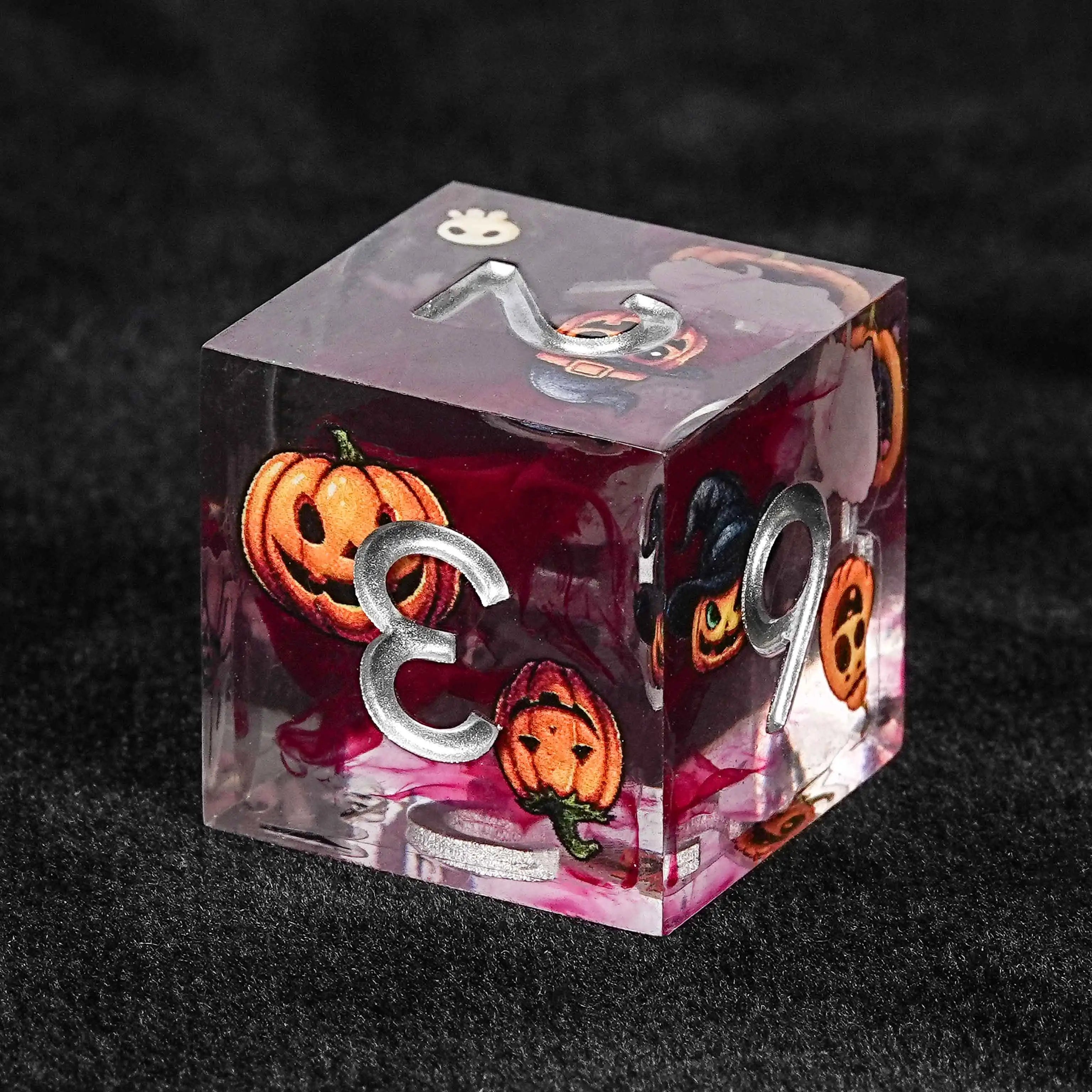 Halloween Pumpkin Monster Resin DND D6 Dice + Silver Font | Bear Dice