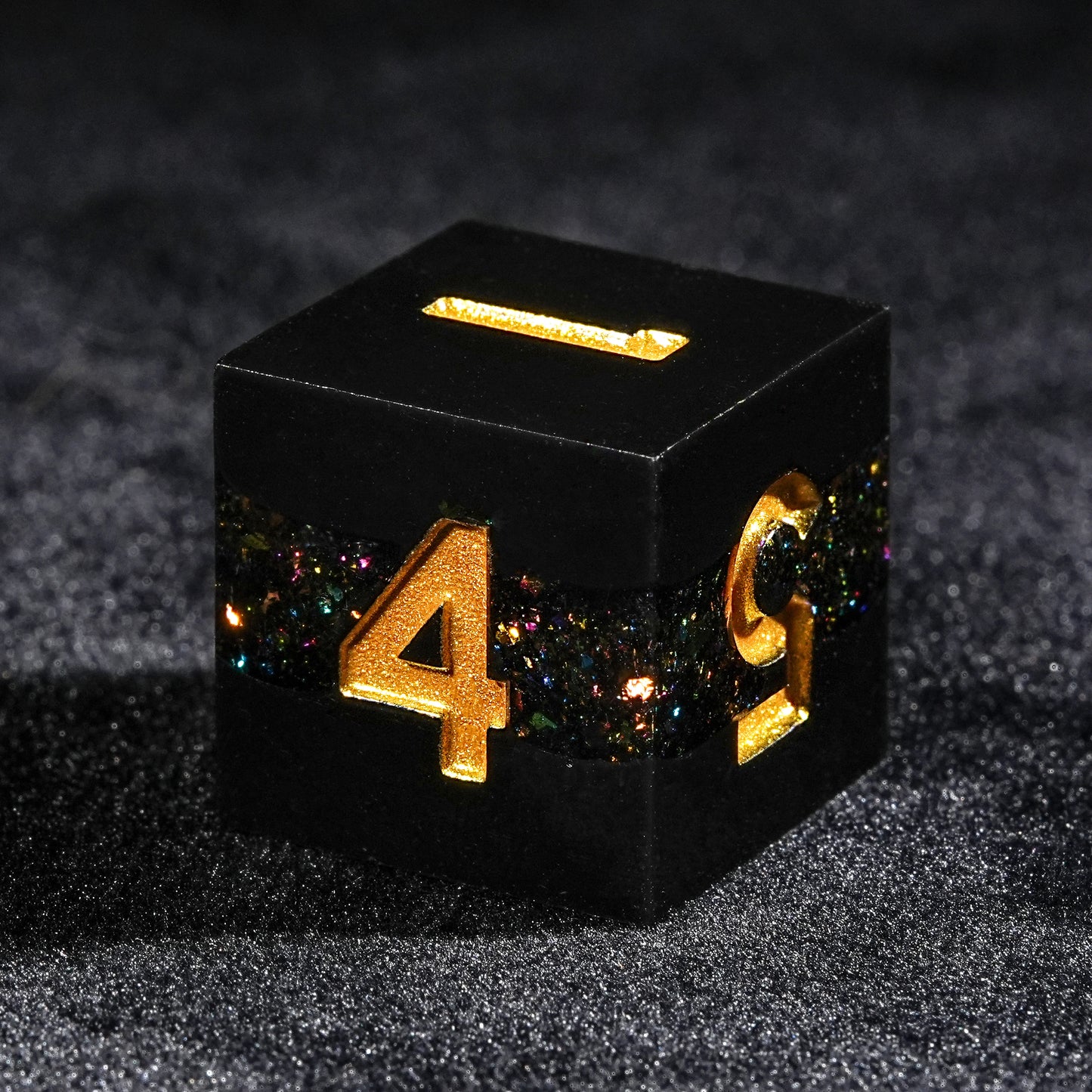 Tri-Color Gold Vein - Black resin dnd d6 dice + gold lettering | Bear Dice