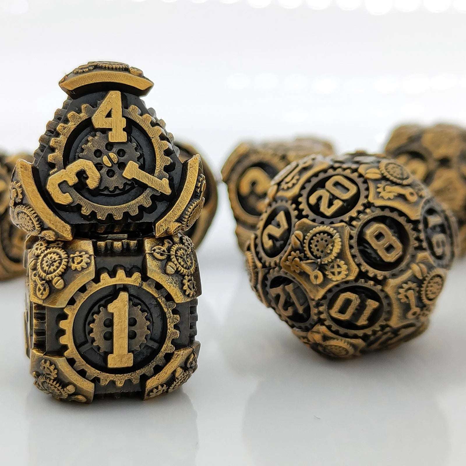 Steam Age - Brass-colored mechanical gear metal D4 dice、D6 dice 、D20  dice | Bear Dice