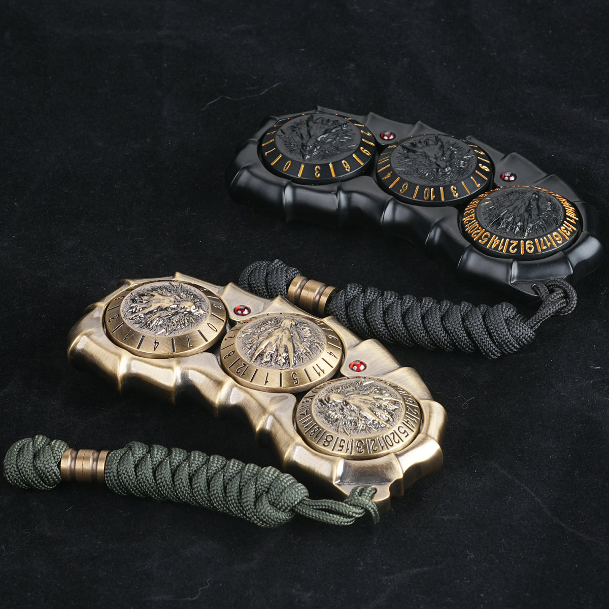 Cool 7-in-1 Metal Rotating Handheld Dice