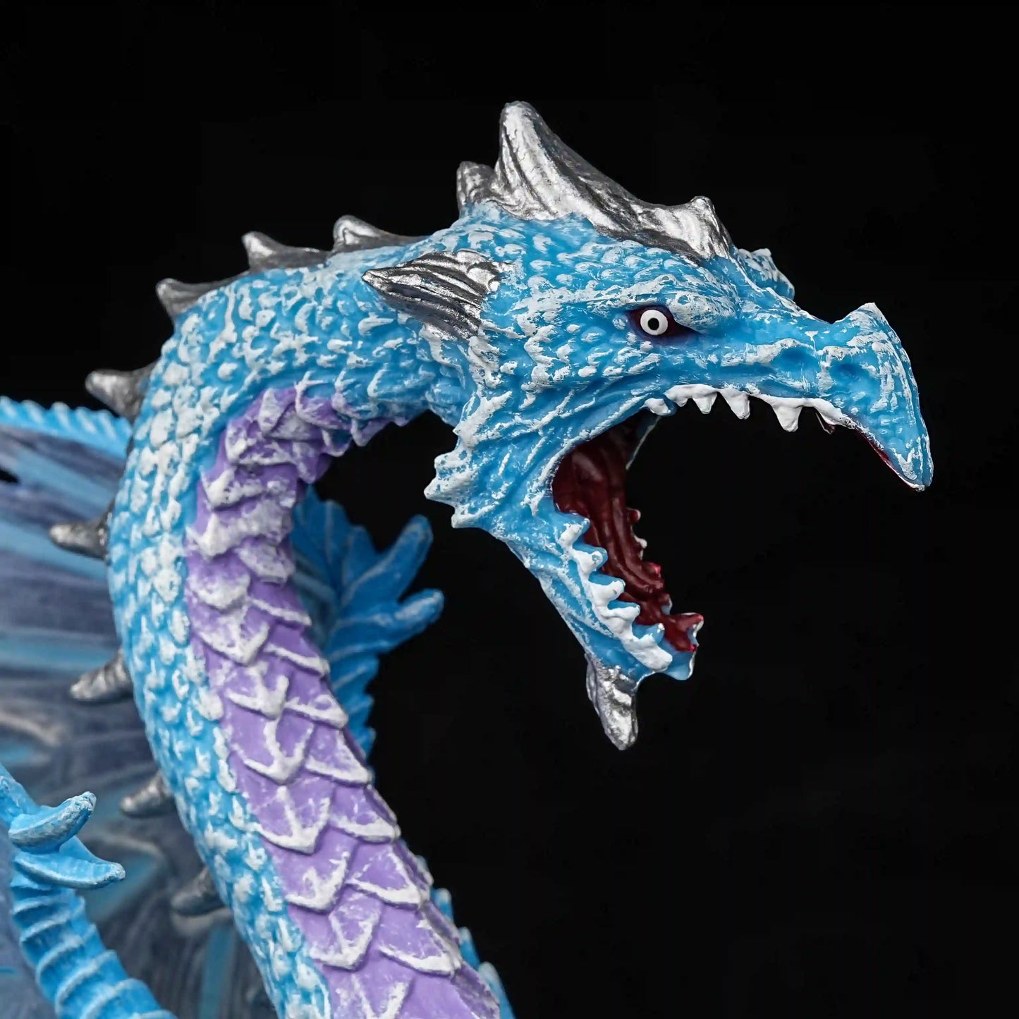 DND Models - Ice Blue Flying Dragon: Dice's Fantastic Journey Companion | Bear Dice