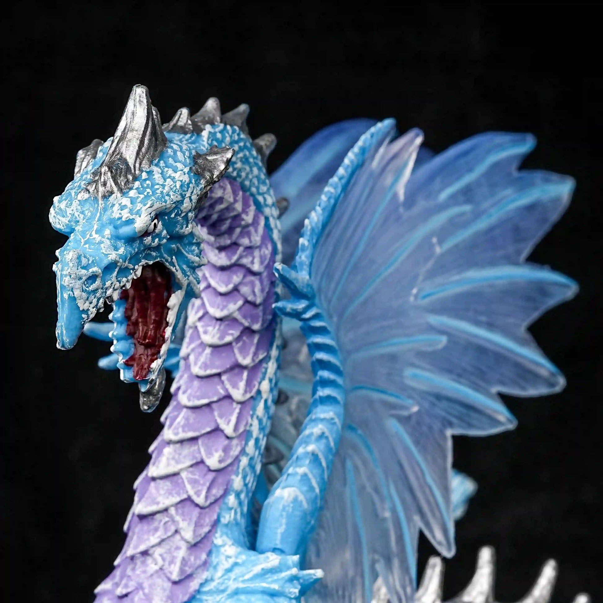 DND Models - Ice Blue Flying Dragon: Dice's Fantastic Journey Companion | Bear Dice