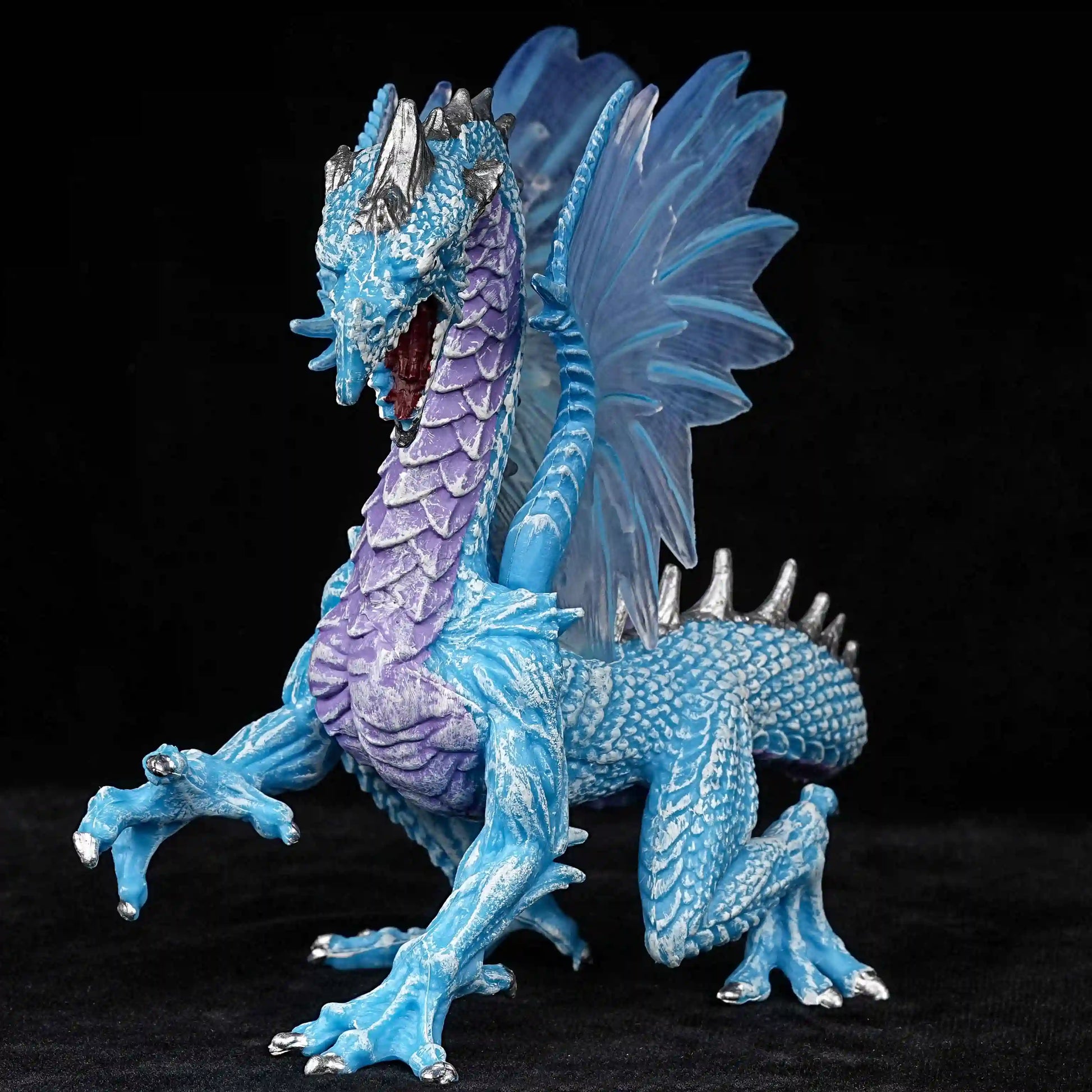 DND Models - Ice Blue Flying Dragon: Dice's Fantastic Journey Companion | Bear Dice