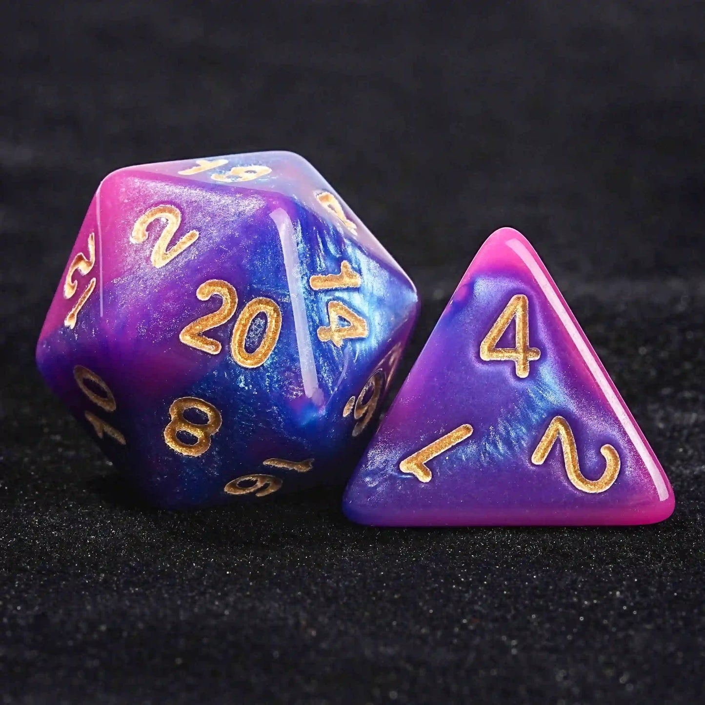 Pink and Purple Gradient Acrylic DND d20 Dice、D4 dice + Gold number | Bear Dice